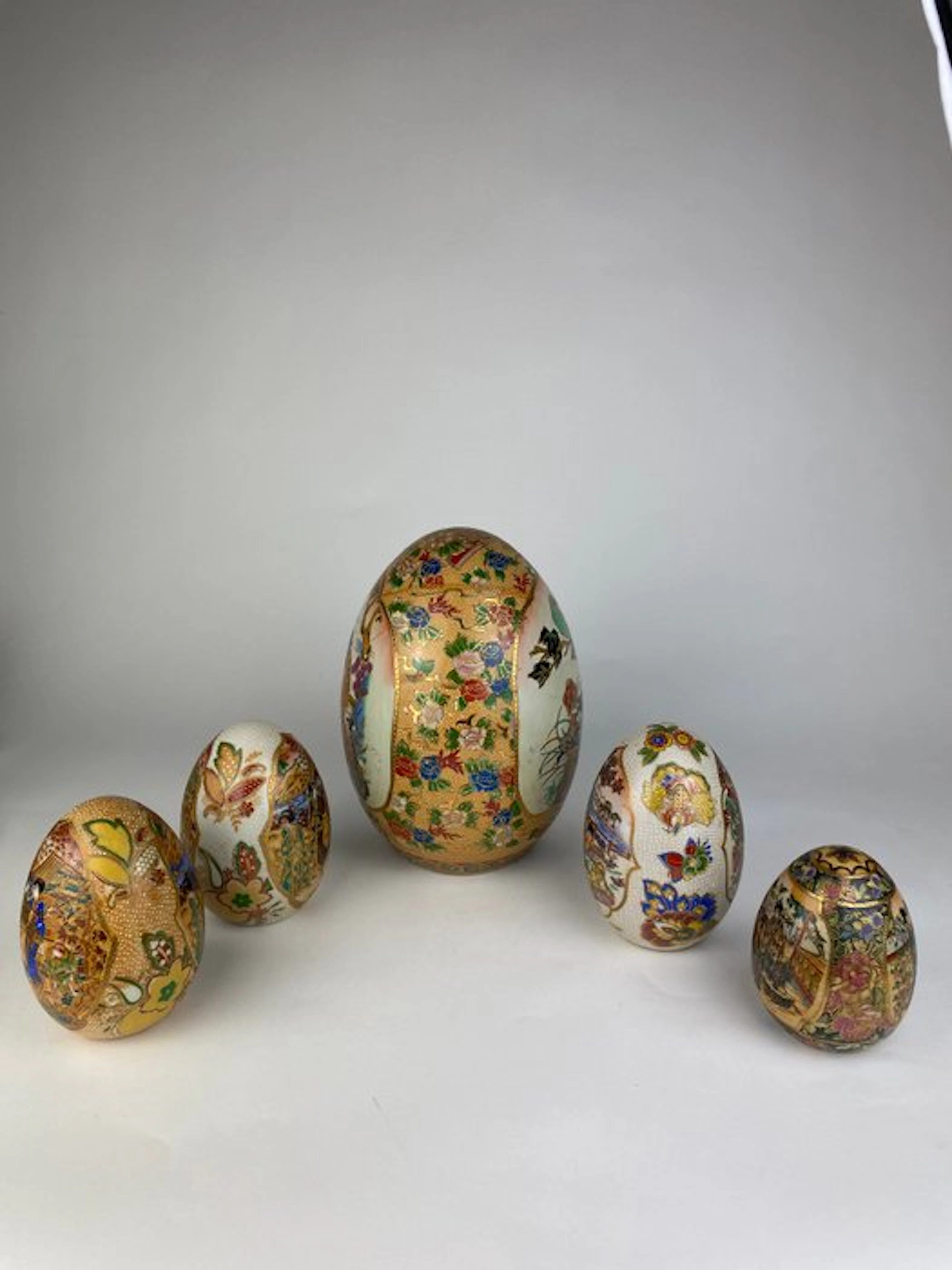 Satsuma Porcelain Egg Set Japan