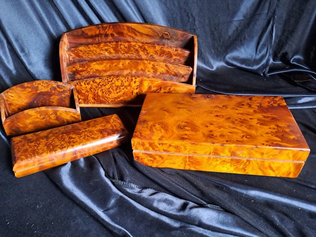 Desk set (4) - Wood- Burrwood, Wood