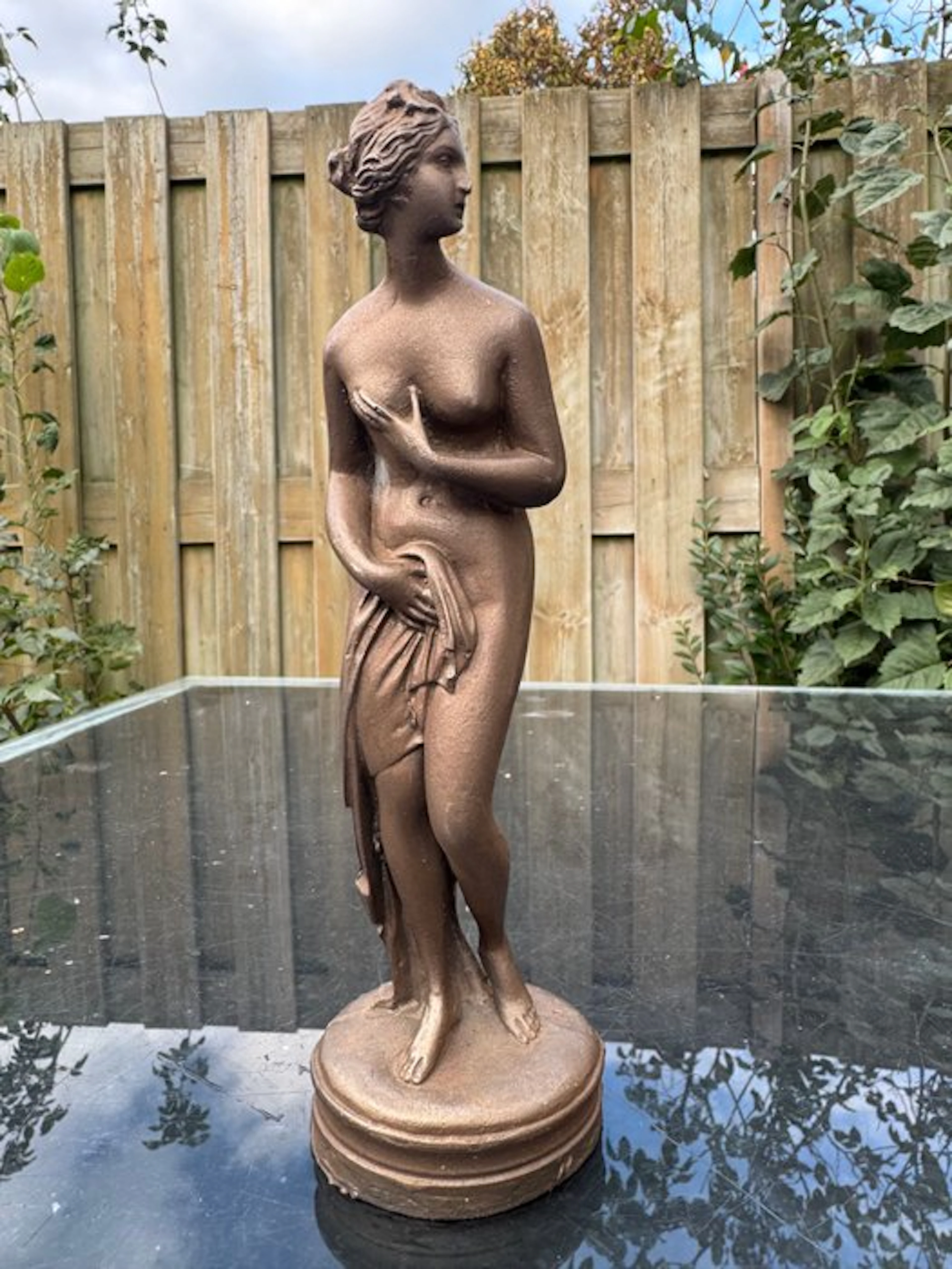 Cast-iron replica of the Venus de' Medici. Statuette - 25 cm (No reserve price)