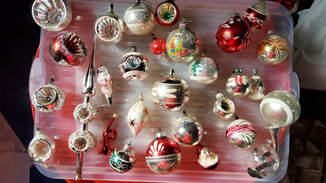 Christmas baubles (30) - Glass