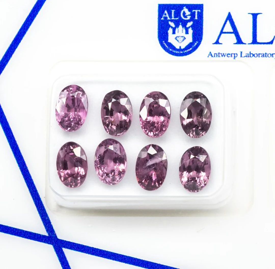 No reserve price - 8 pcs Spinel - 5.20 ct - Antwerp...
