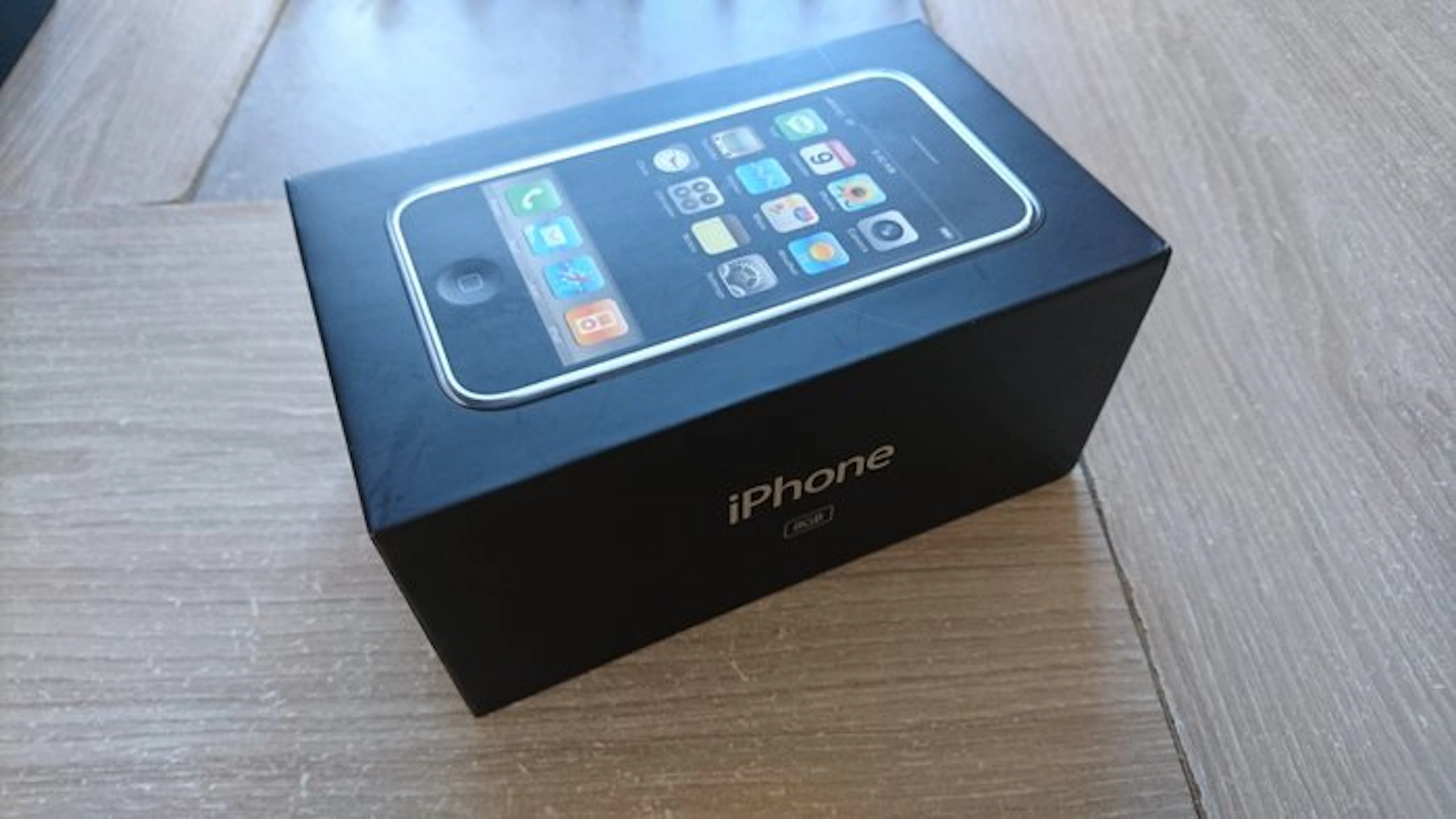 Apple iPhone 2G 8GB A1203 (1st generation) - iPhone (1) - In original box