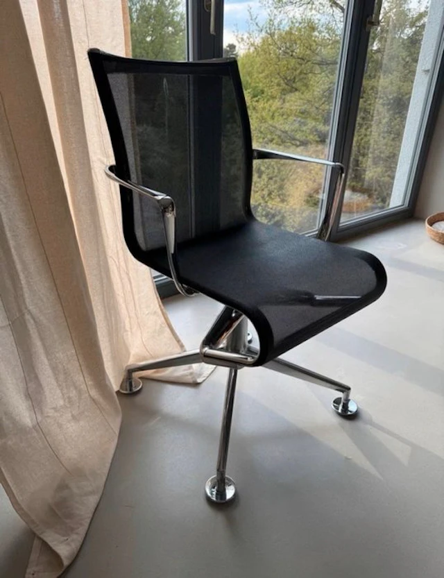 Alias - Alberto Meda - Chair (8) - Meetingframe 437 - Aluminium, Polyester