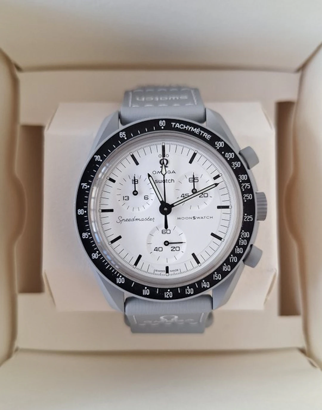 Omega x Swatch - Mission to the moon - Moonshine Gold...