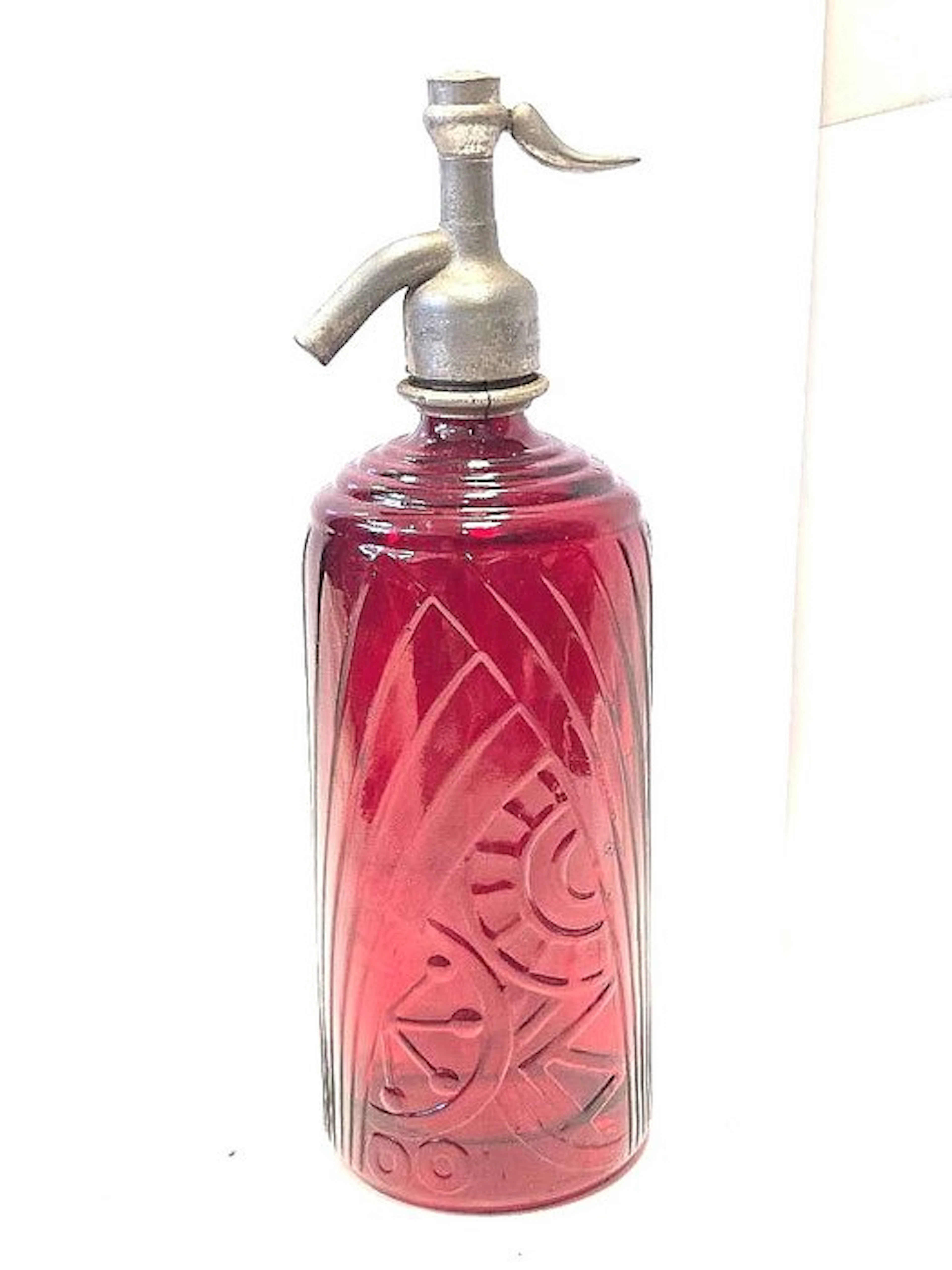 Siphon - Carved red siphon