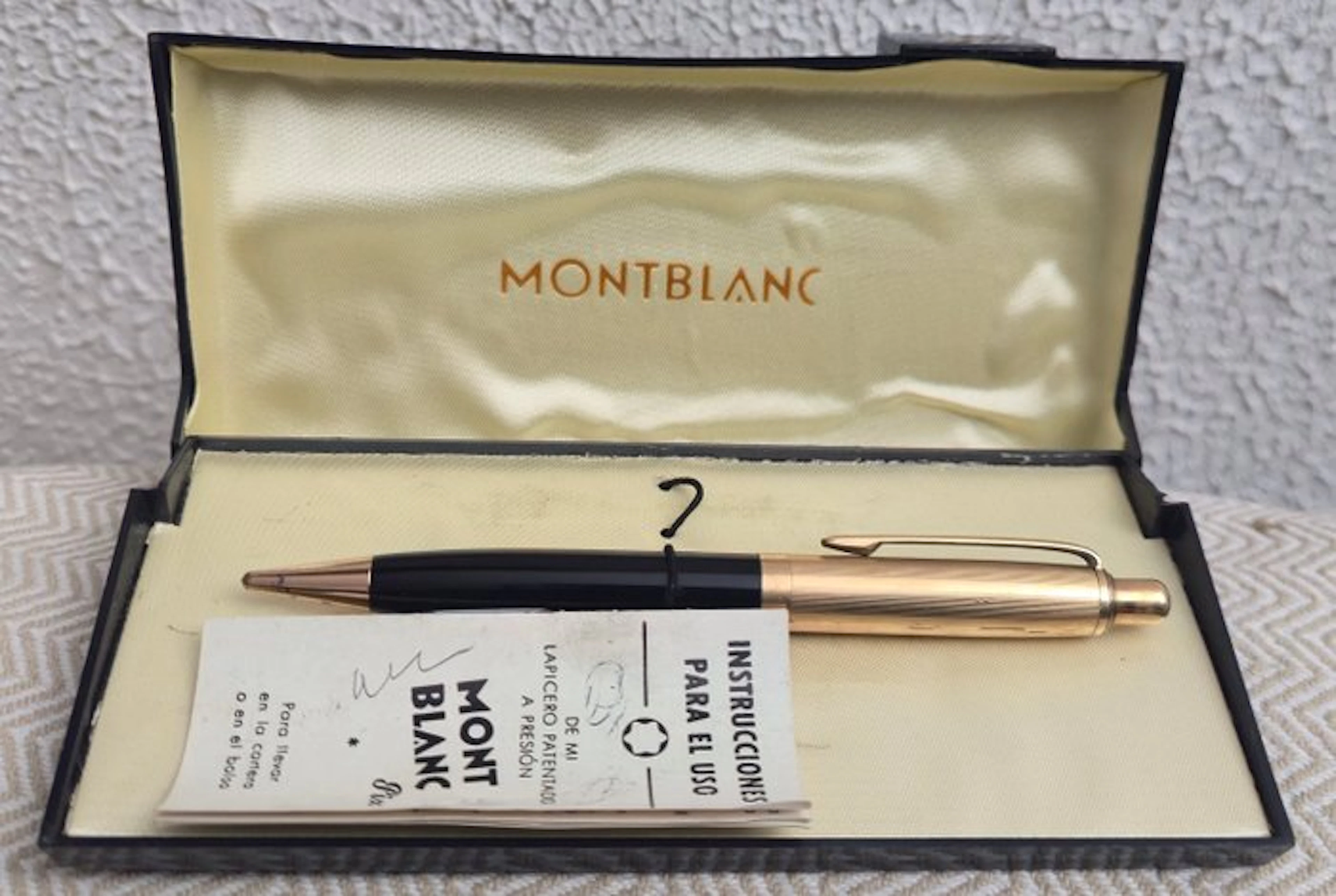 Montblanc - Color oro y negro rarisimo ballpix 672 raro...
