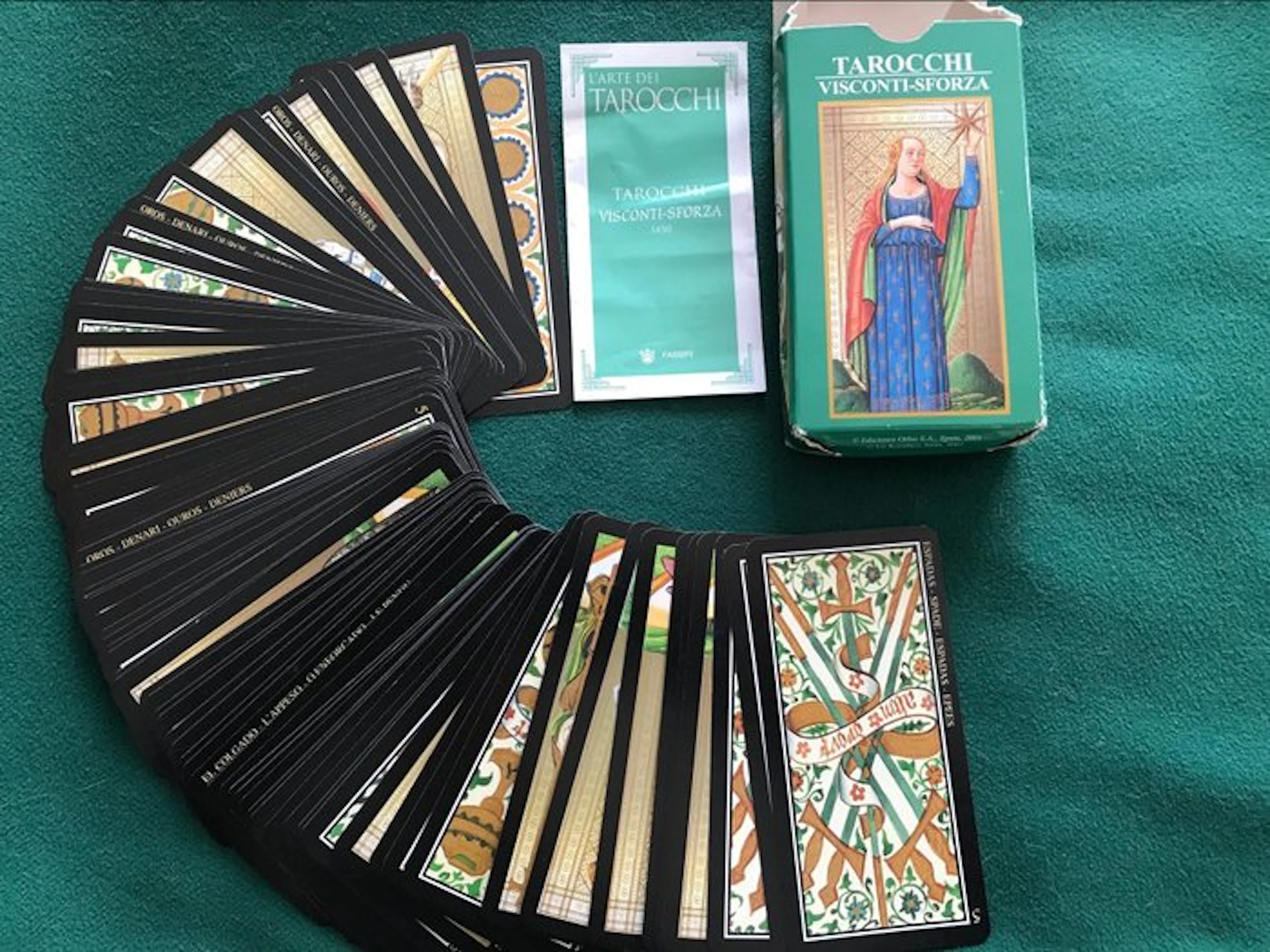 Tarot cards - Paper