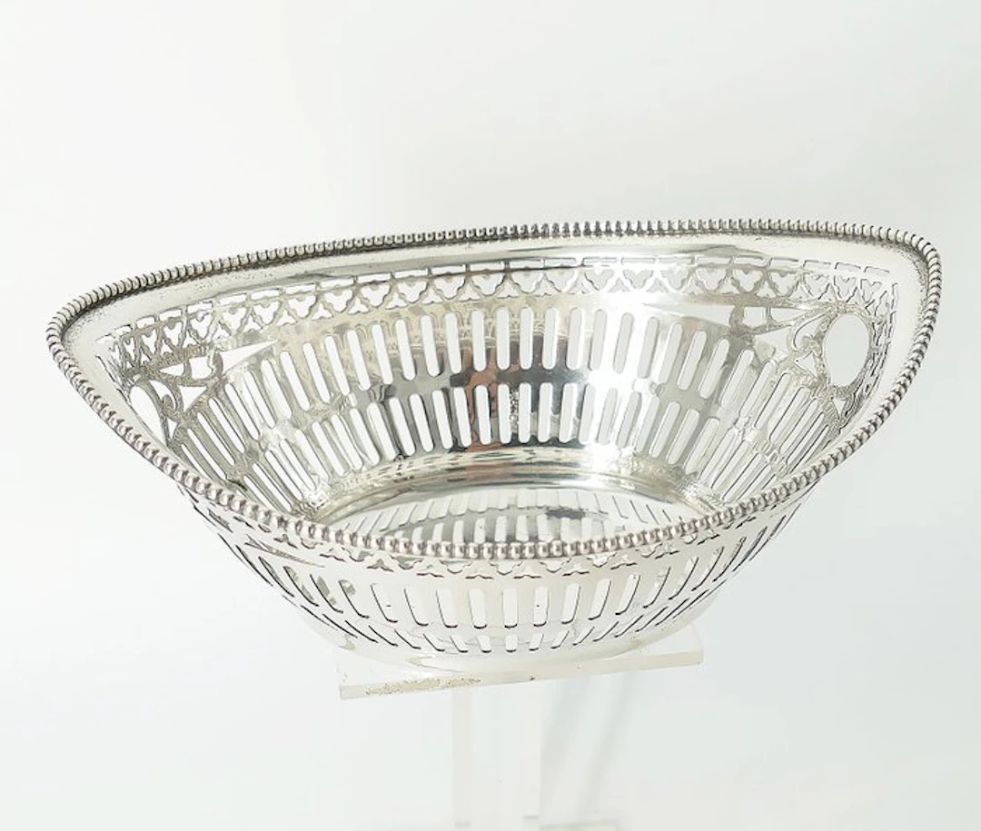 A. Presburg, Amsterdam - Bonbon basket - .833 silver - Silver Bonbon Basket