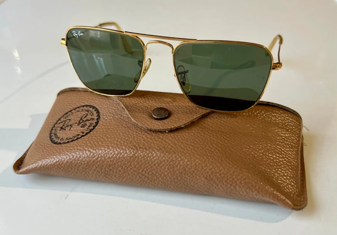 Bausch & Lomb U.S.A - Ray-Ban Aviator Caravan 52 16 - Sunglasses