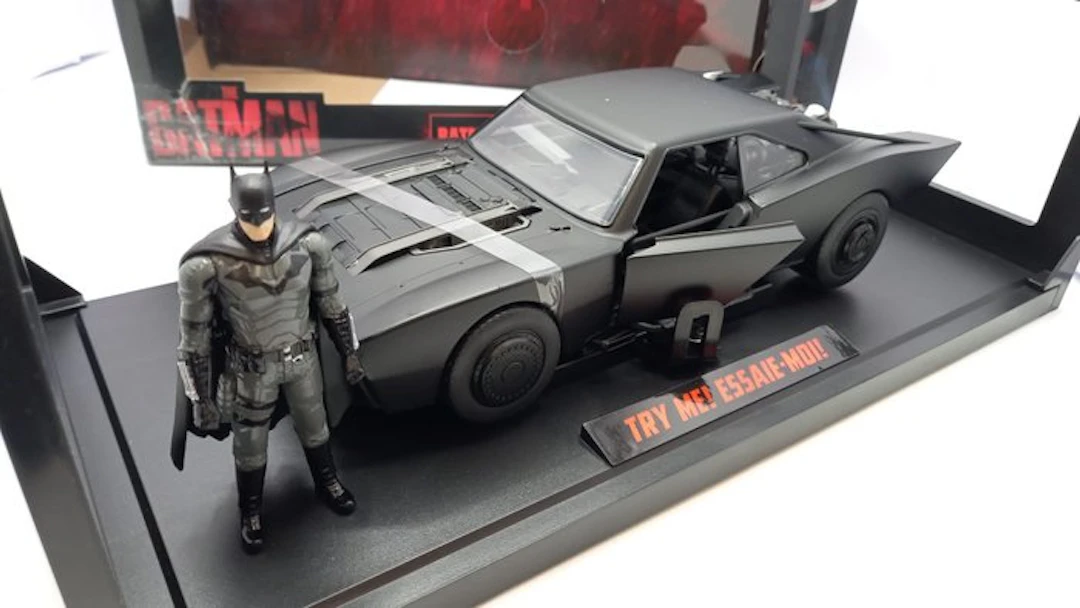 Jada Toys 1:18 - Model car - Batman e Batmobile 2022 - (cod.L26)