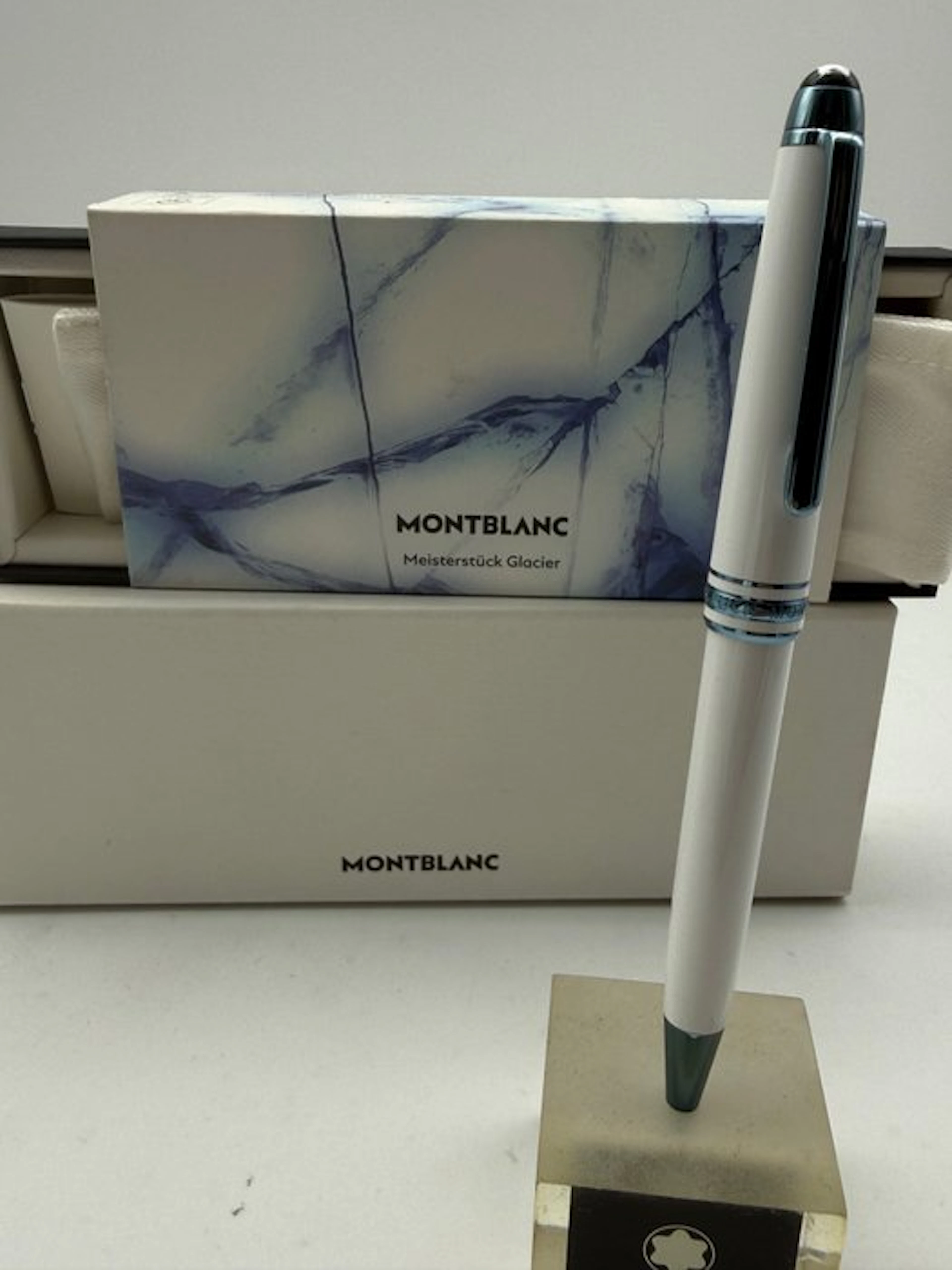 Montblanc - Meisterstück Glacier Classique - Ballpoint pen