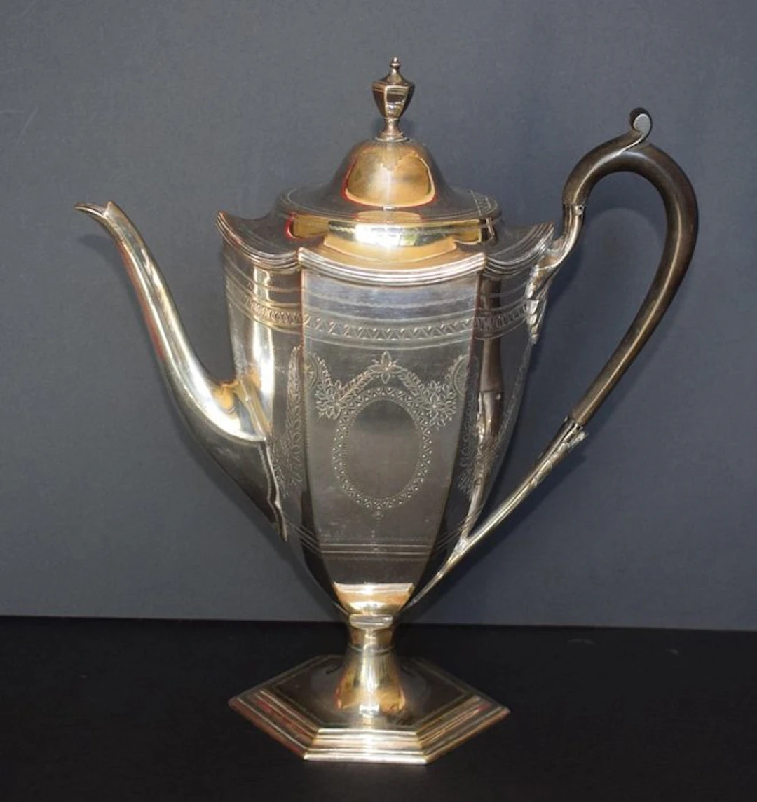 Tea service - Coffee pot / chocolate pot