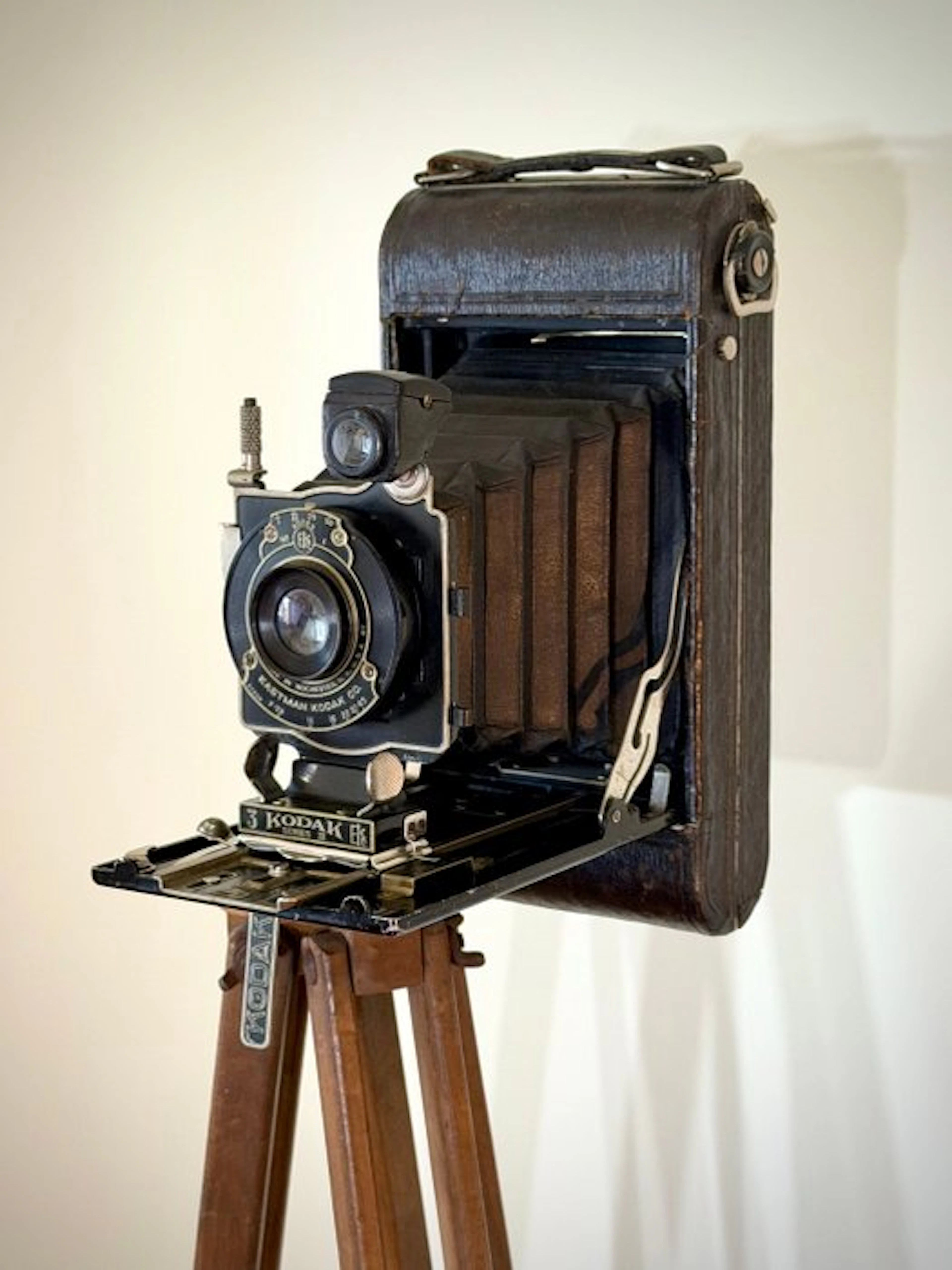 Kodak Serie 3 A with original wooden tripod Analogue camera