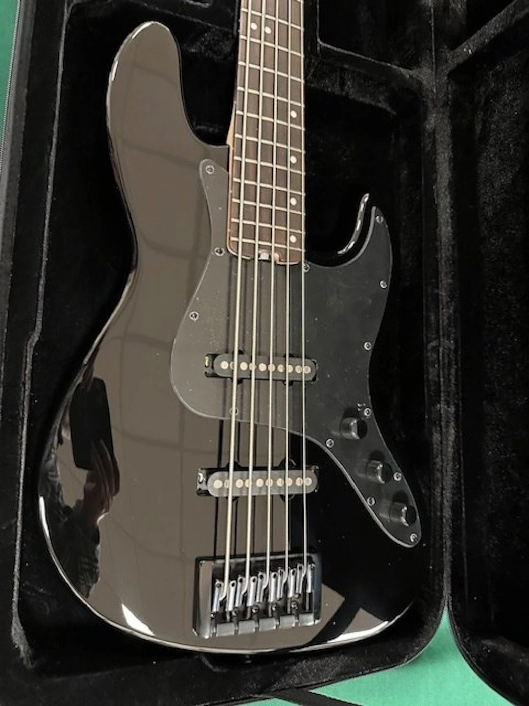 Schecter - J-5 rosewood blk + SCH-BASS - Case semirigido...