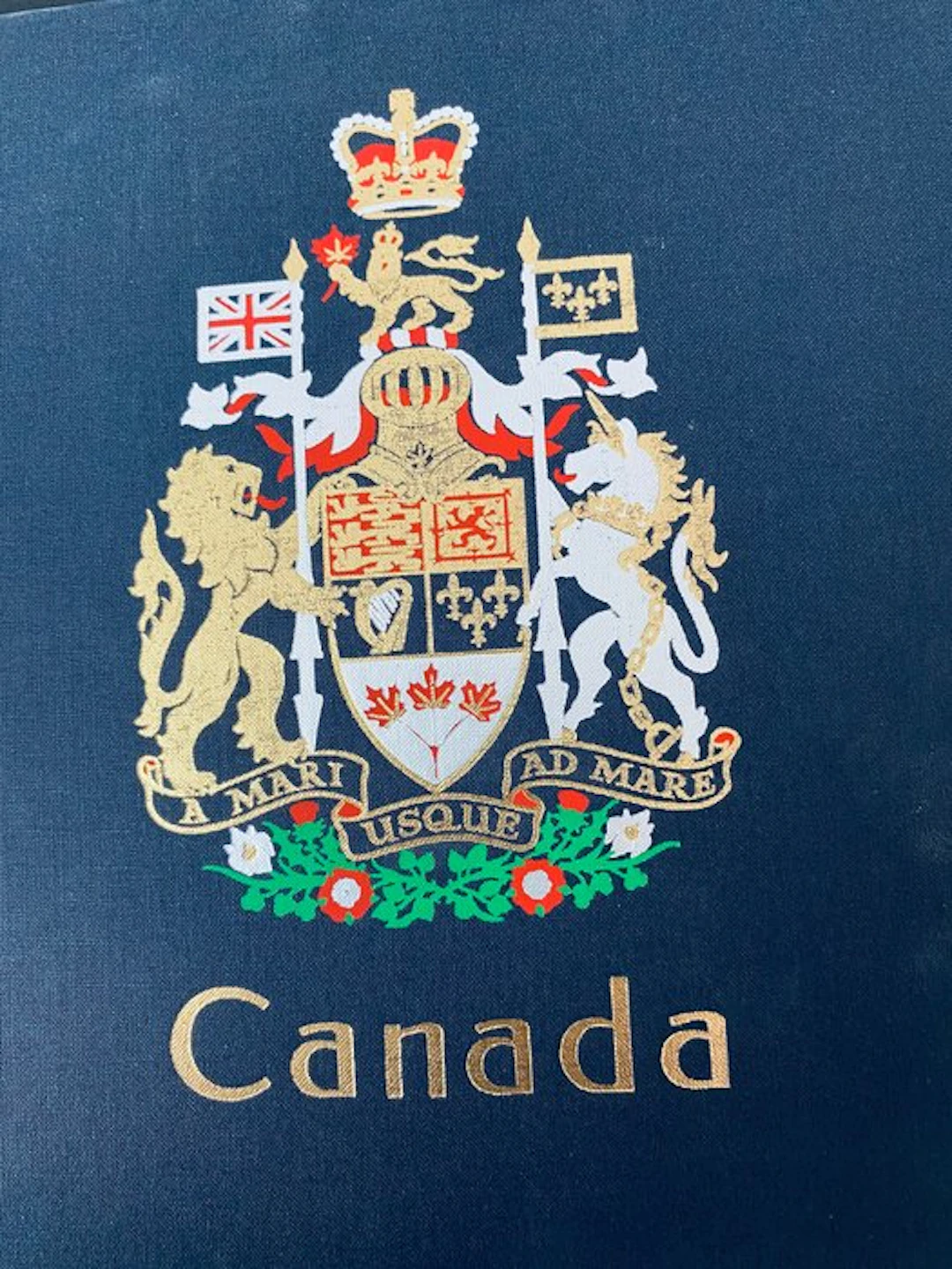 Canada - Canada Collection in Davo Album