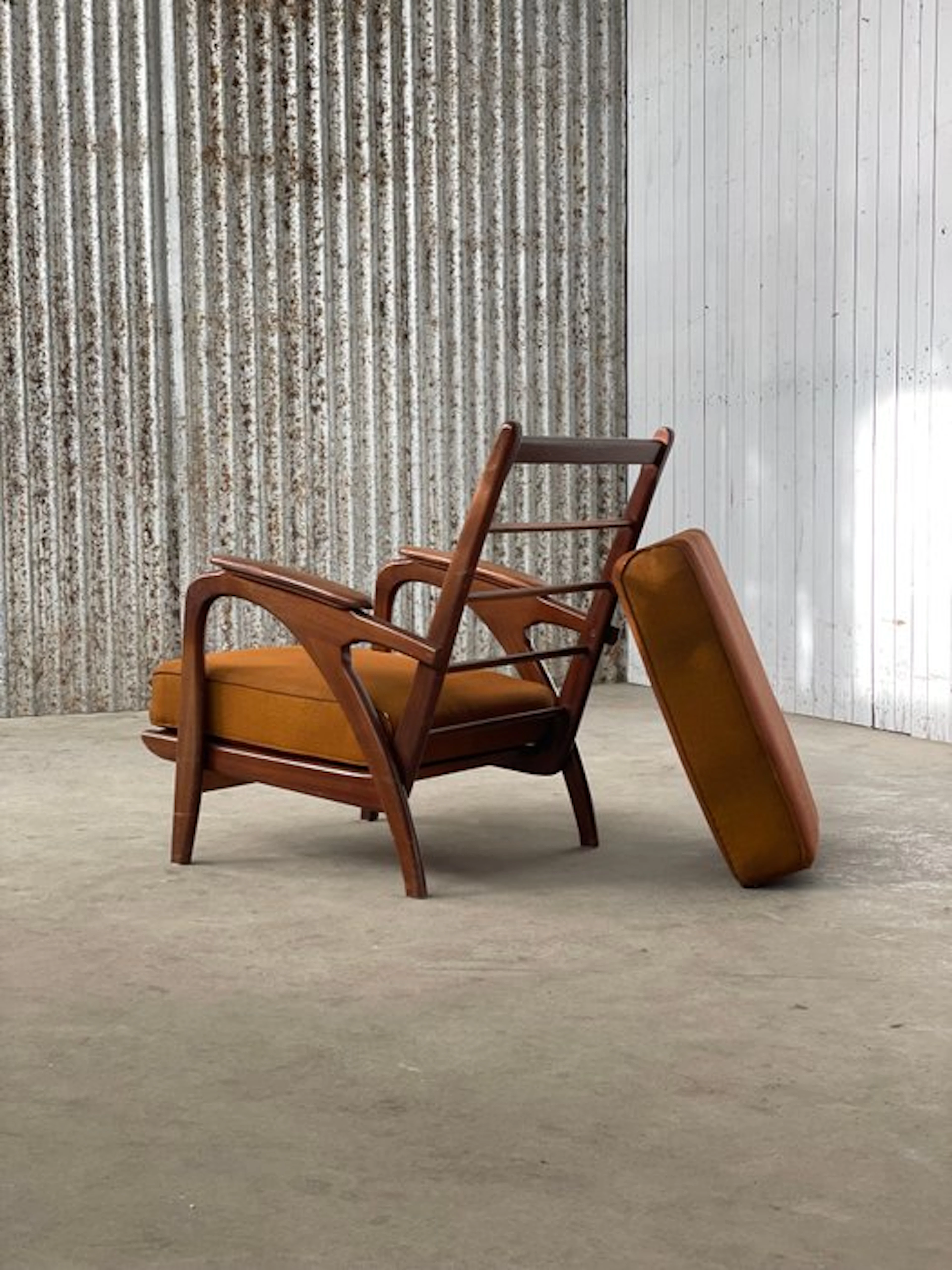 Armchair - lounge chair - teak wood - Dutch design armchair
