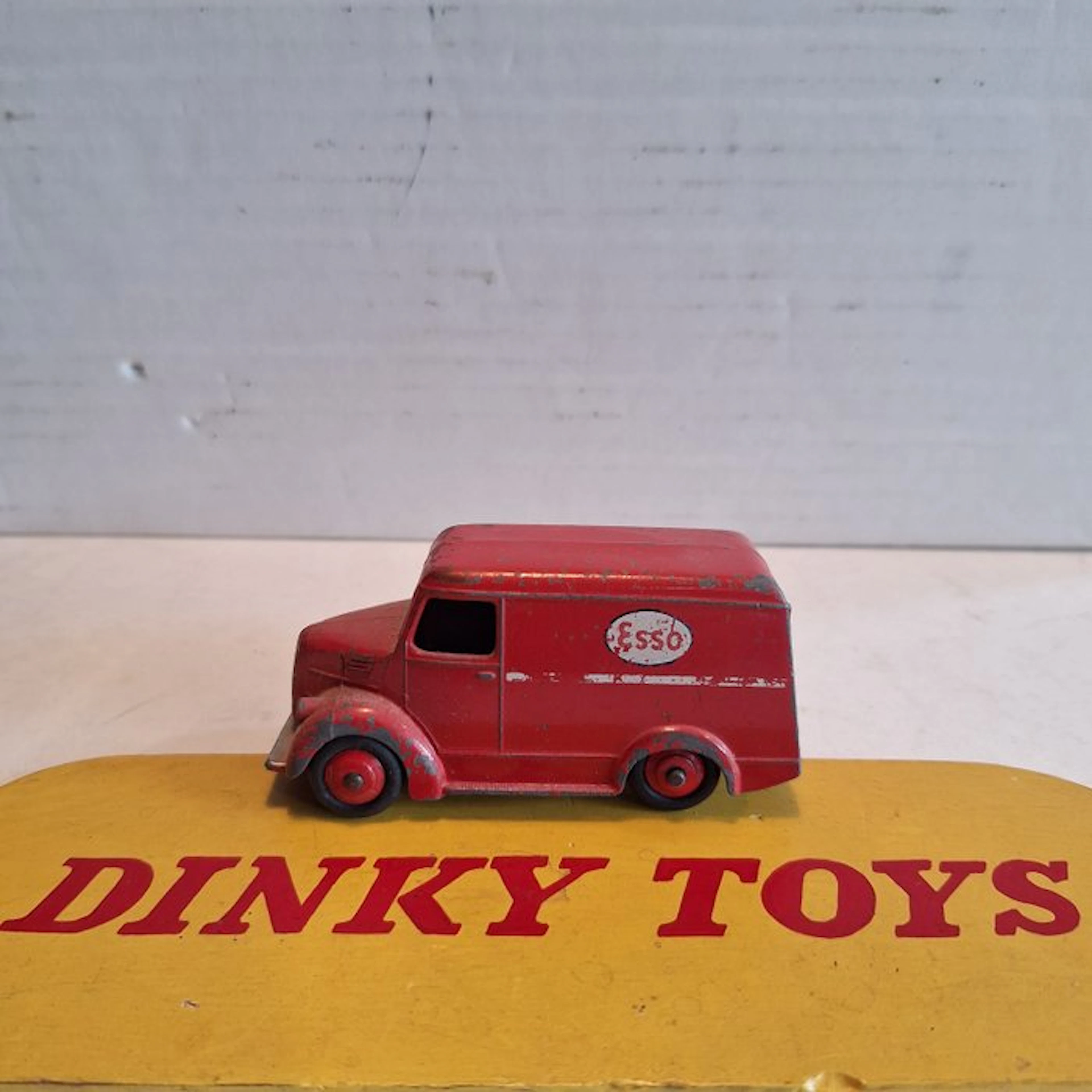Dinky Toys 1:43 - Model car - Dinky Toys - Trojan Series
