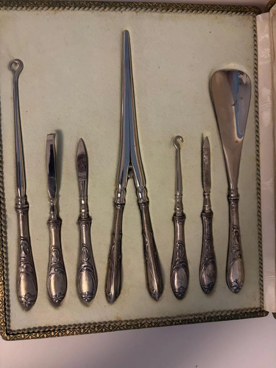 Dressing table set (8) - .800 silver - Toiletry kit