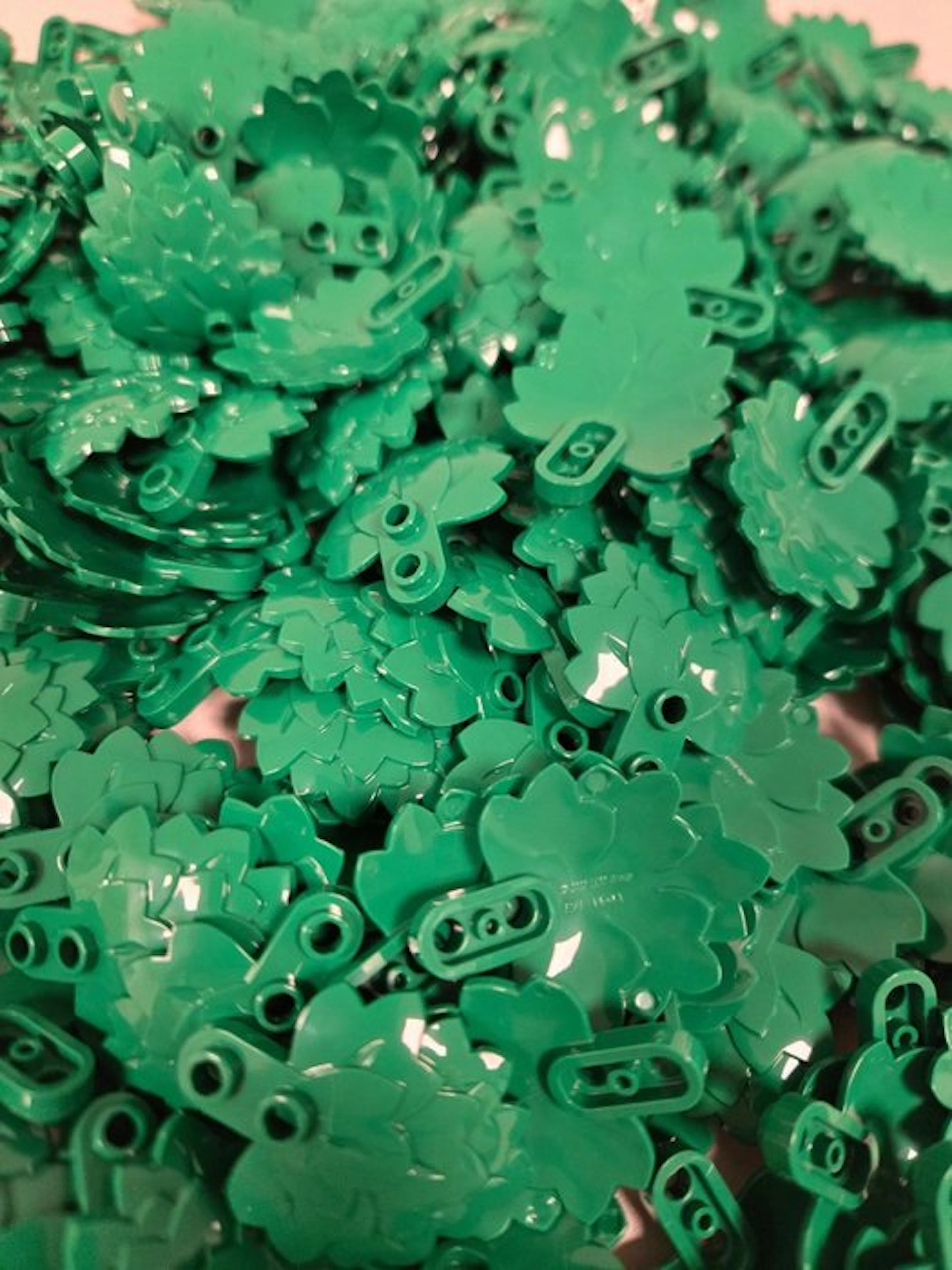 LEGO Pieces - New Plant Plate Round 1 x 2 with Layered Leaves Green 250pcs