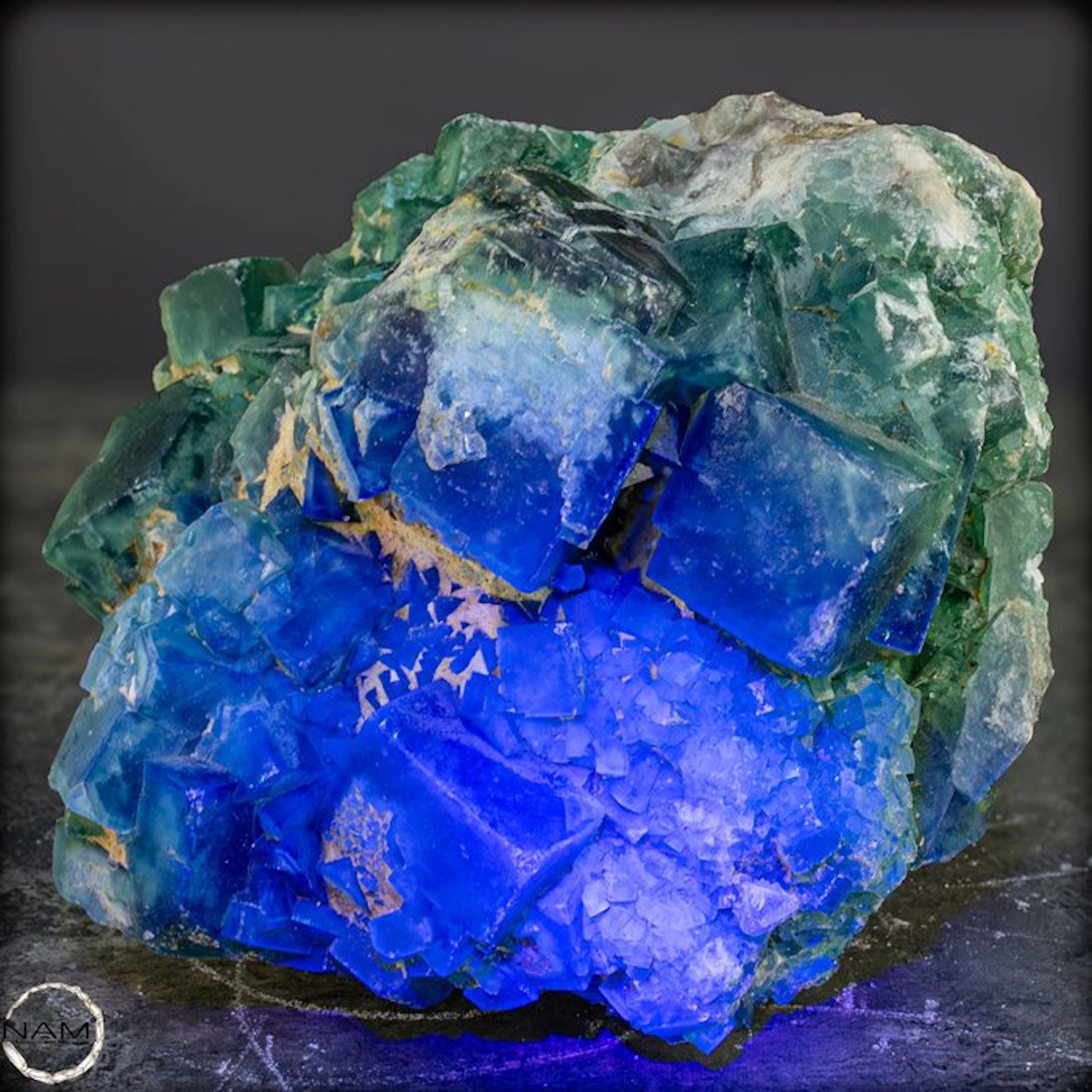Unique fluorite cluster – Crystal Beauty in Emerald Green- 3460.97 g