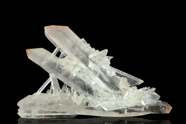 Quartz (Thread) Crystal cluster - Height: 50 mm - Width: 25 mm- 34 g - (1)
