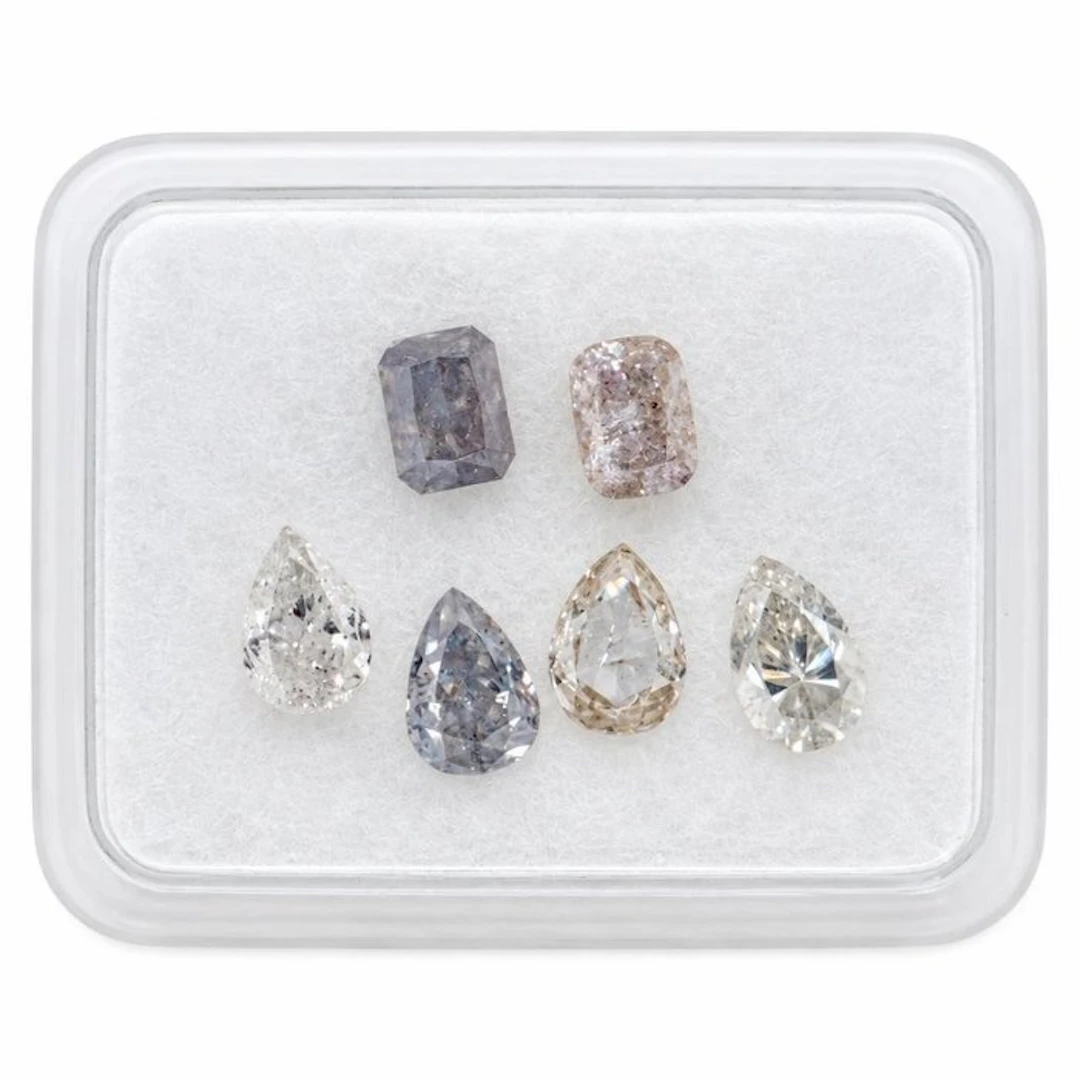 No reserve price - 6 pcs Diamond (Natural coloured)...