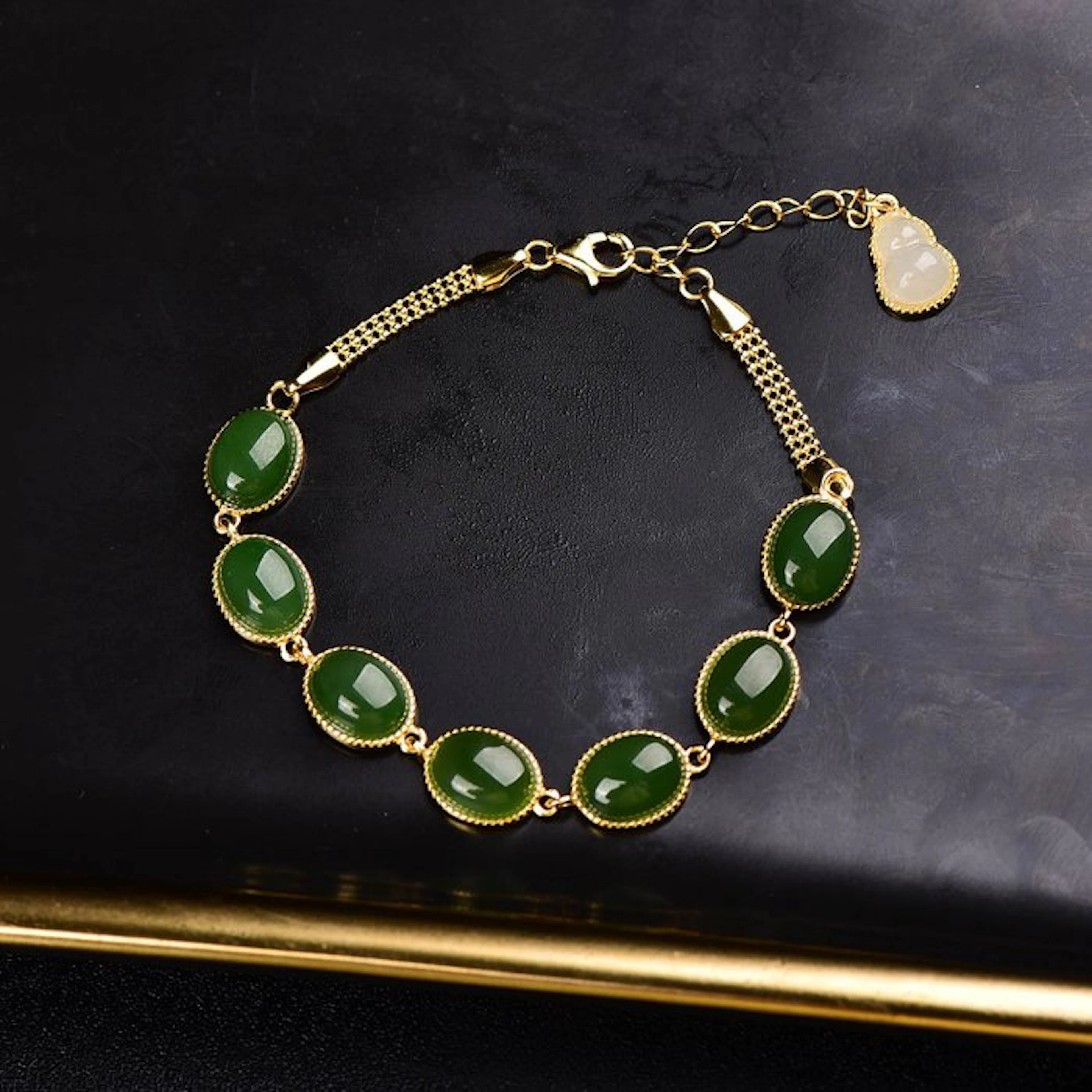 ALGT Certified - Highly Exclusive Natural Nephrite Jade...