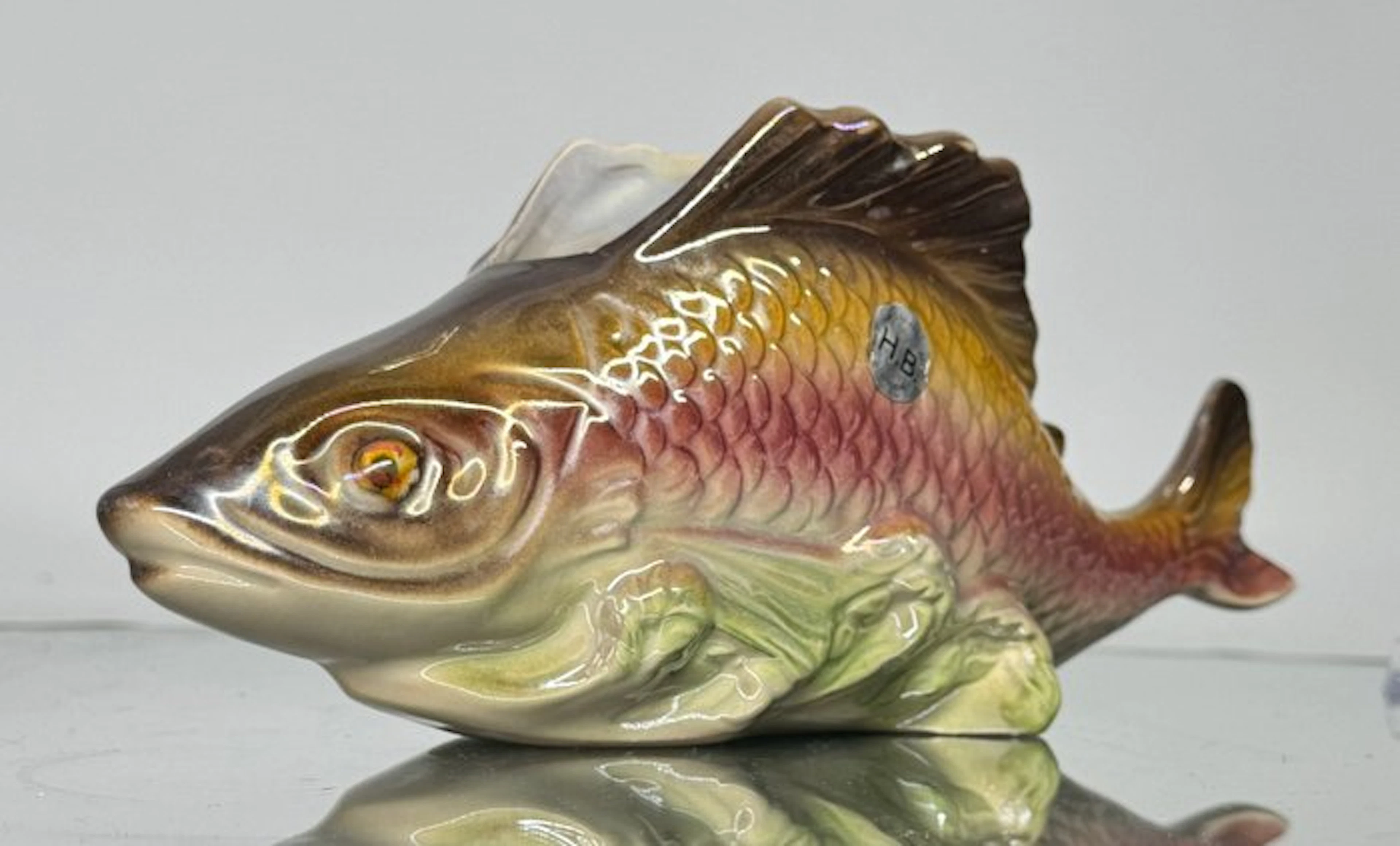 Hubert Bequet - Jardinière - Earthenware - Iridescent fish jardinière