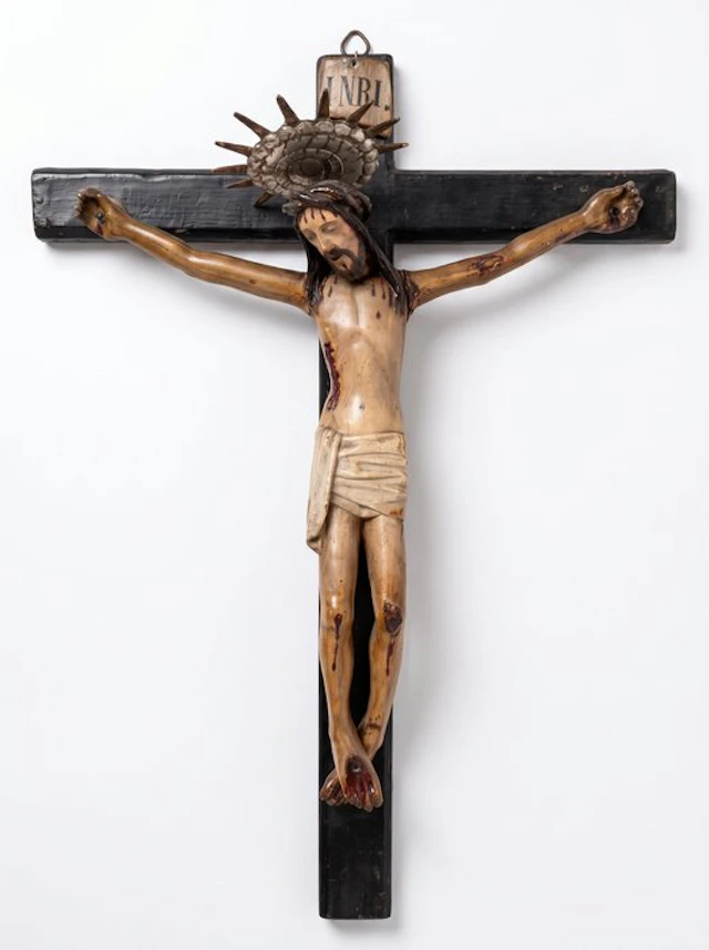 Crucifix - Walnut - 1450-1500 - Christ in Gothic style, 1450–1480