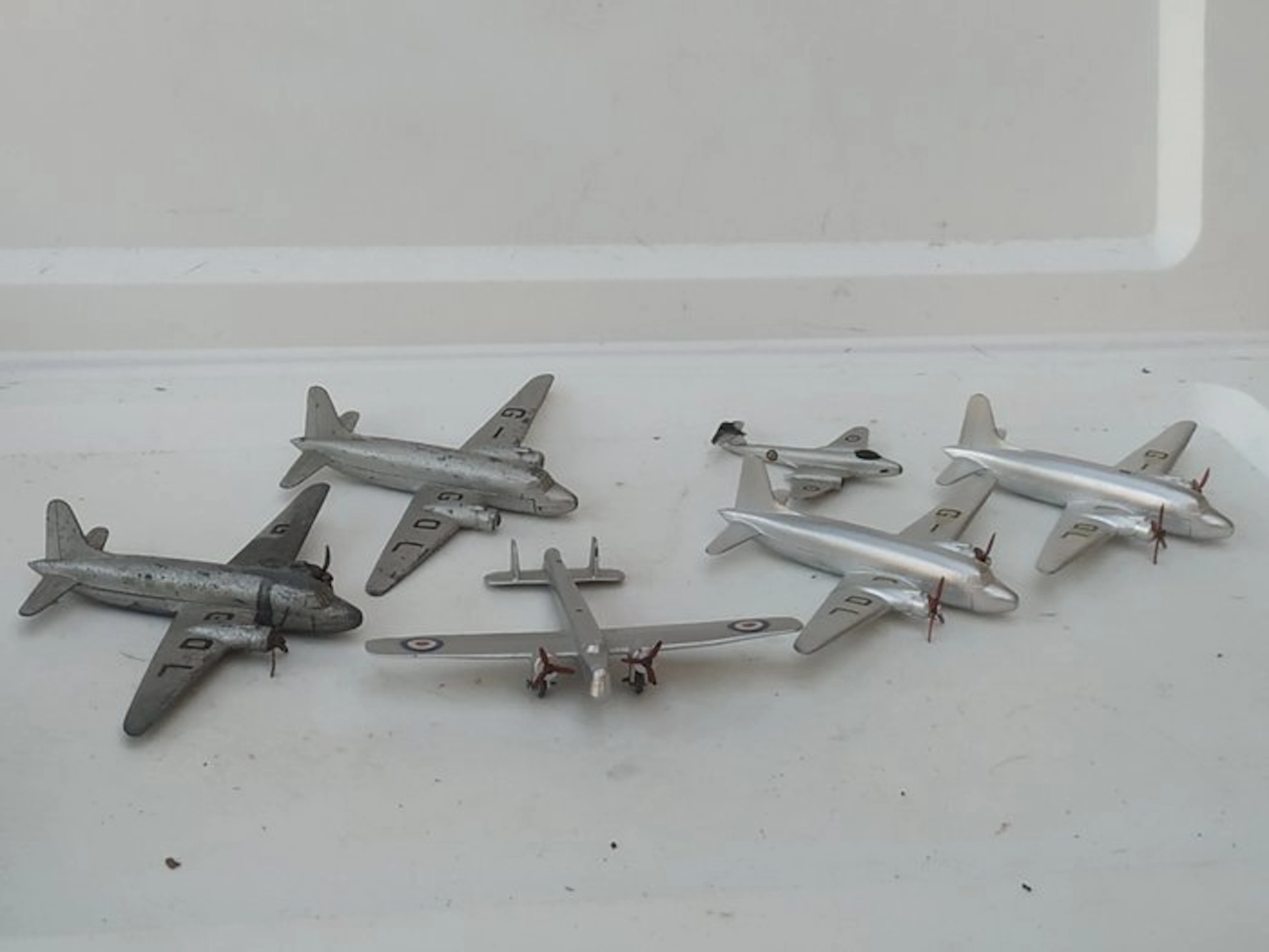 Dinky Toys Diverse Schalen - Model car (6) - PRE-War...