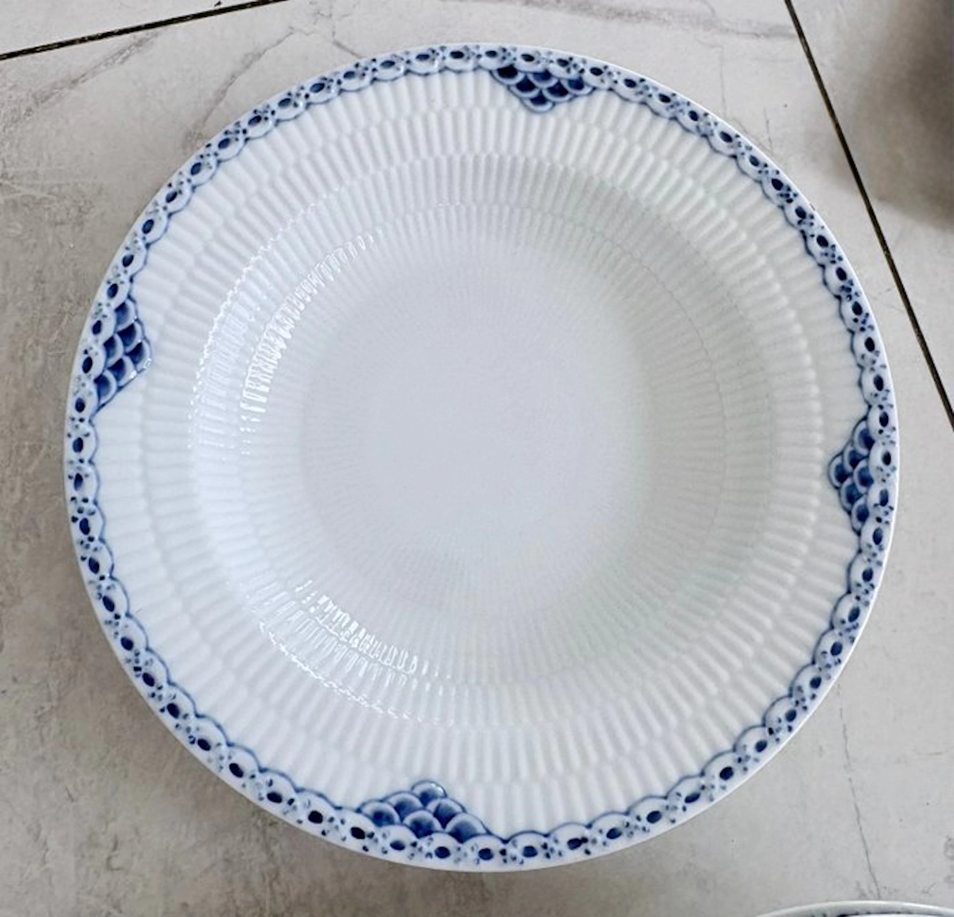 Royal Copenhagen - Table service for 6 (6) - 566 - Porcelain