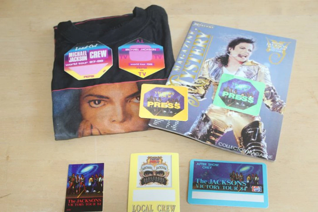 Michael Jackson - Memorabilia Collection - 2000