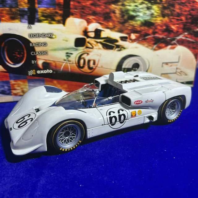 Exoto 1:18 - Model race car - Exoto Racing Legends...