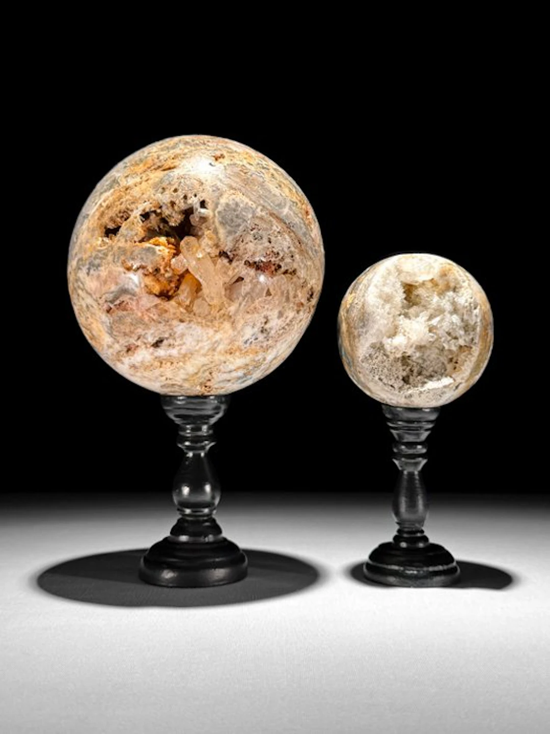 NO RESERVE PRICE - Wonderful Pair of Quartz Crystal...
