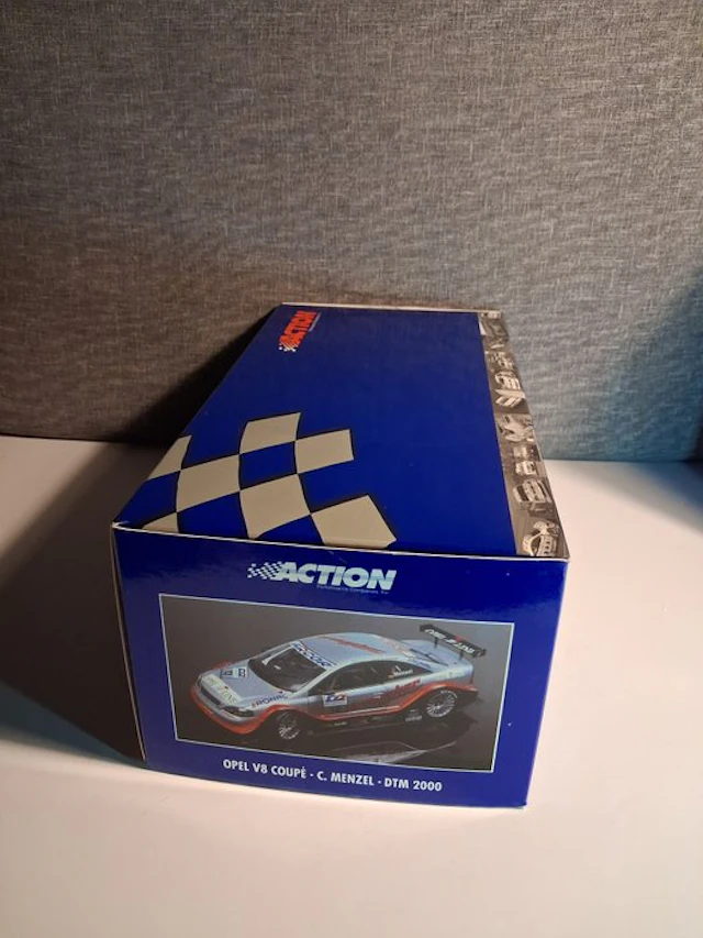 Action 1:18 - Model car - Opel V8 Coupé - C. Menzel - DTM 2000