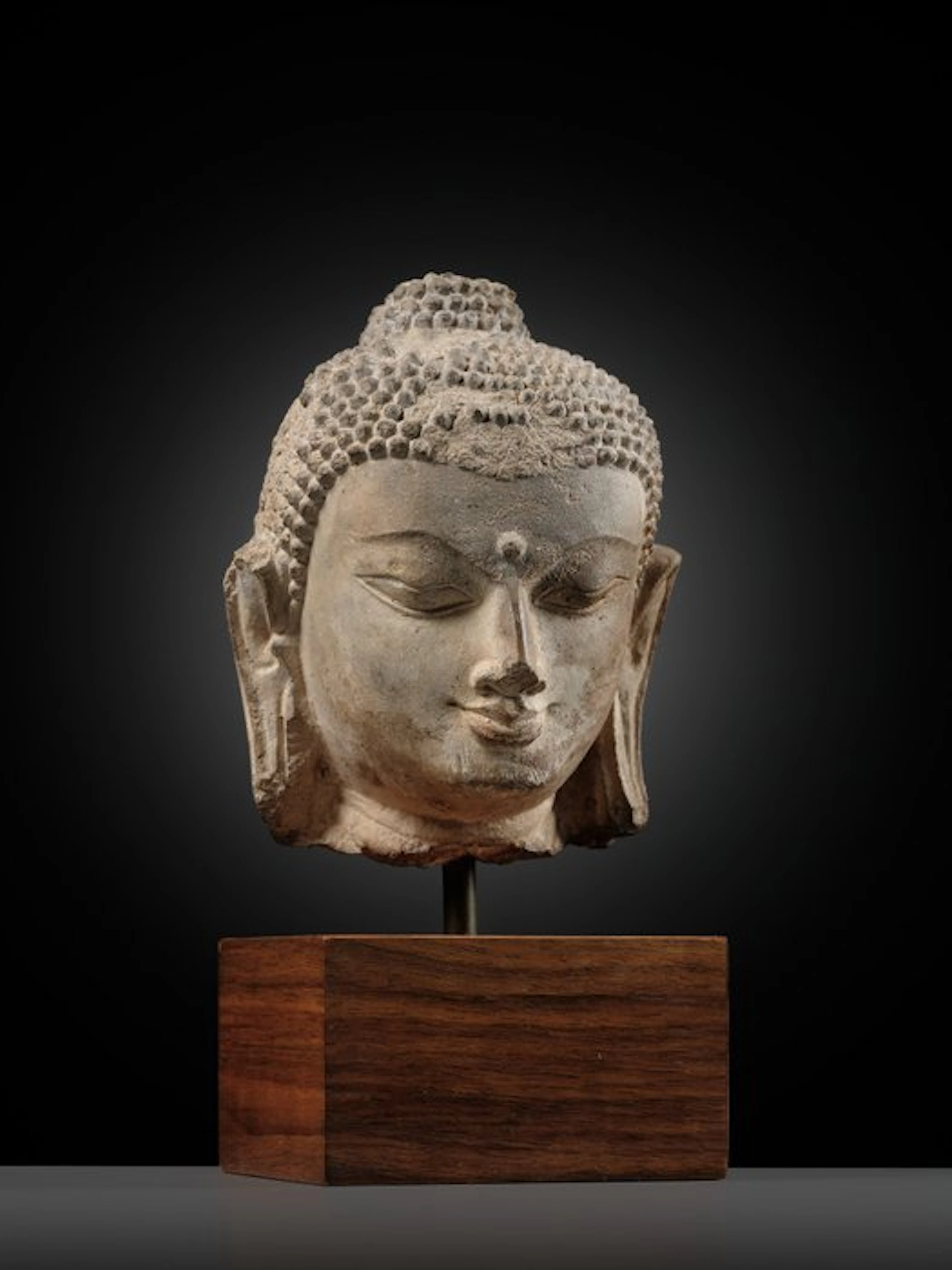 Myanmar Sandstone Sandstone Buddha head – Pagan Period (Bagan) - 13.5 cm