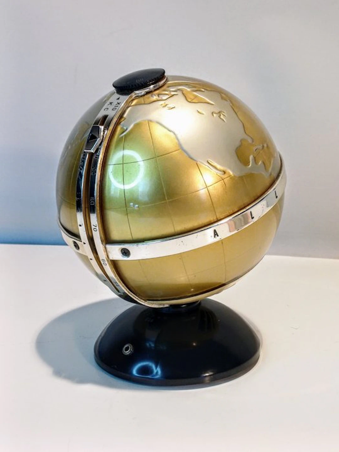 Marc - atomic age globe radio NTR-6G Radio