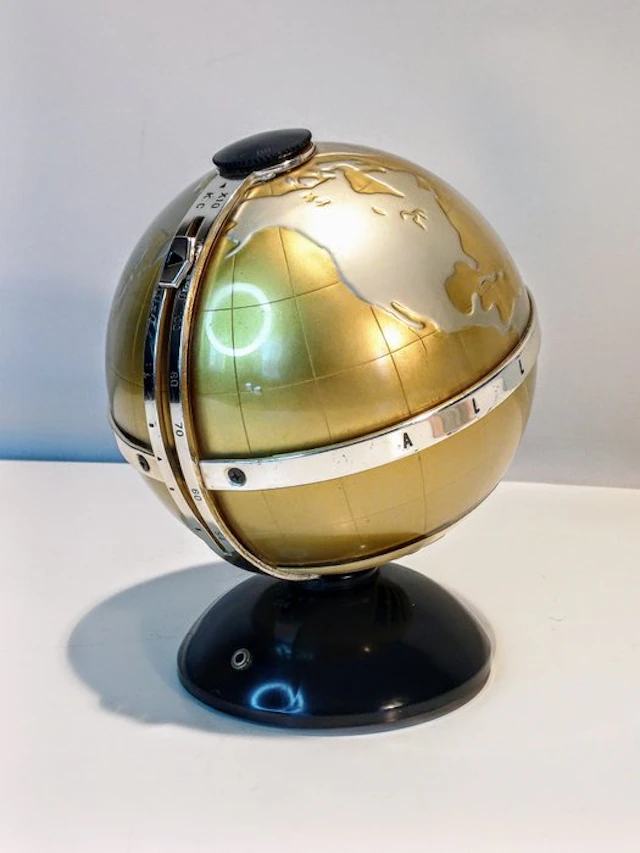 Marc - atomic age globe radio NTR-6G Radio