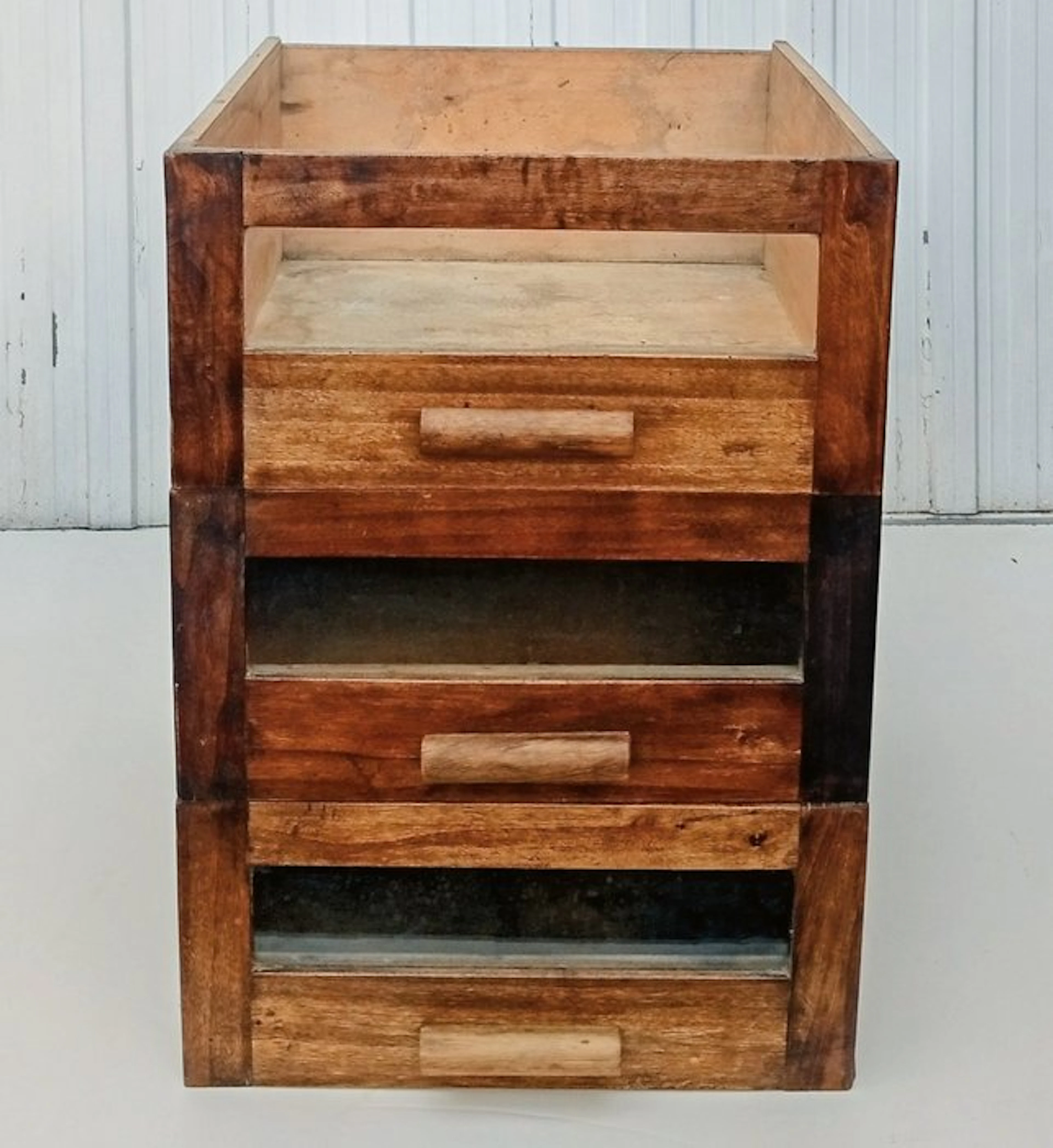 Industrial equipment - 3 display drawers with glass...
