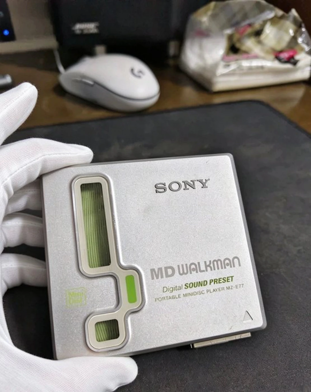 Sony - MZ-E77 MD Walkman Portable minidisc player