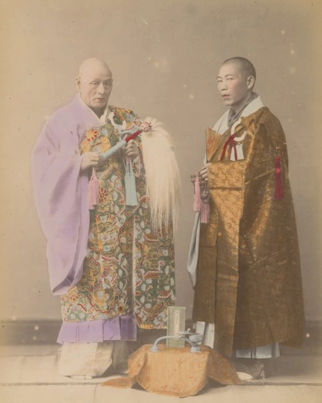 Enami, Farsari, Suzuki, Yokohama School (XIX) - Budhist priests