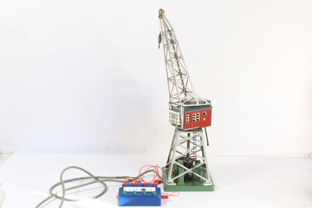 Märklin H0 - 7051 - Model train attachment (1) - Electric hoist crane with hook
