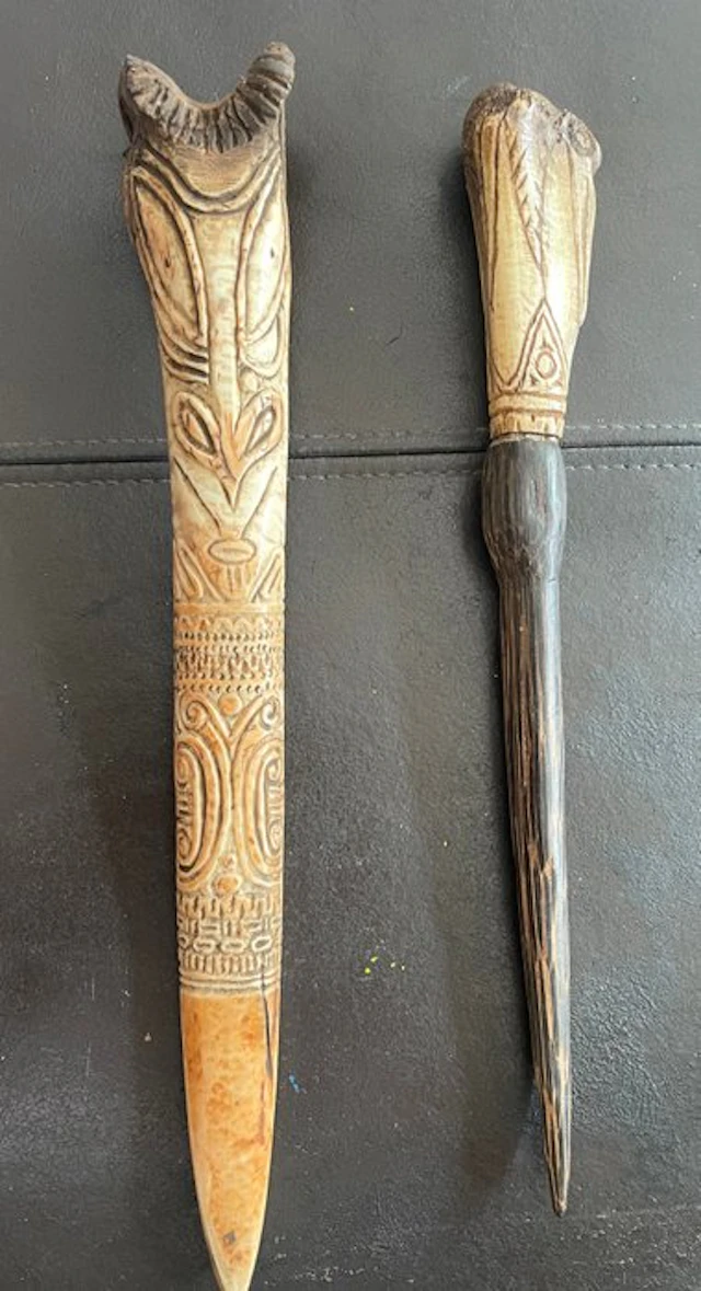 Cassowary daggers - Papua New Guinea (No reserve price)
