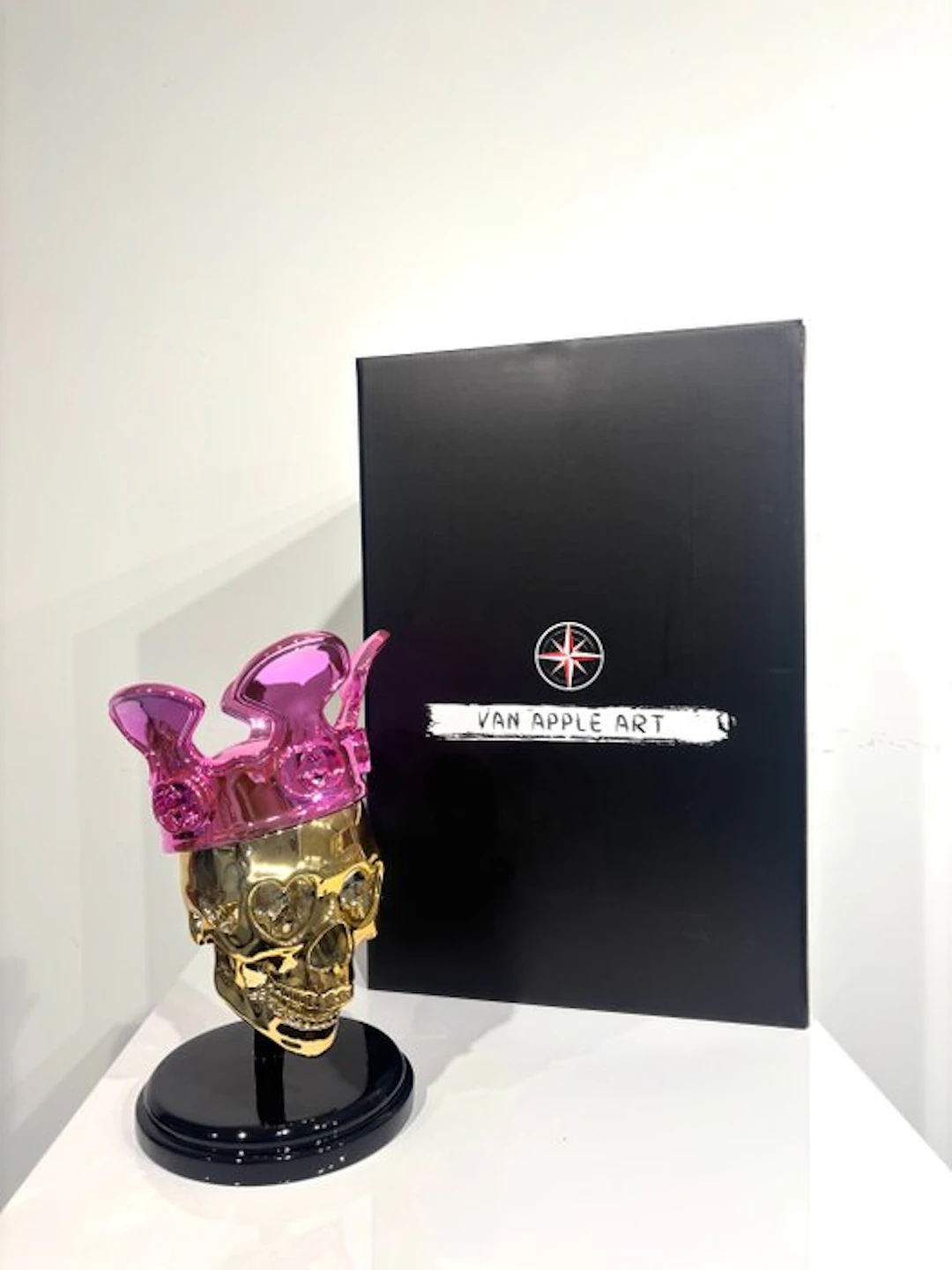 Van Apple Art - Gucci Skull