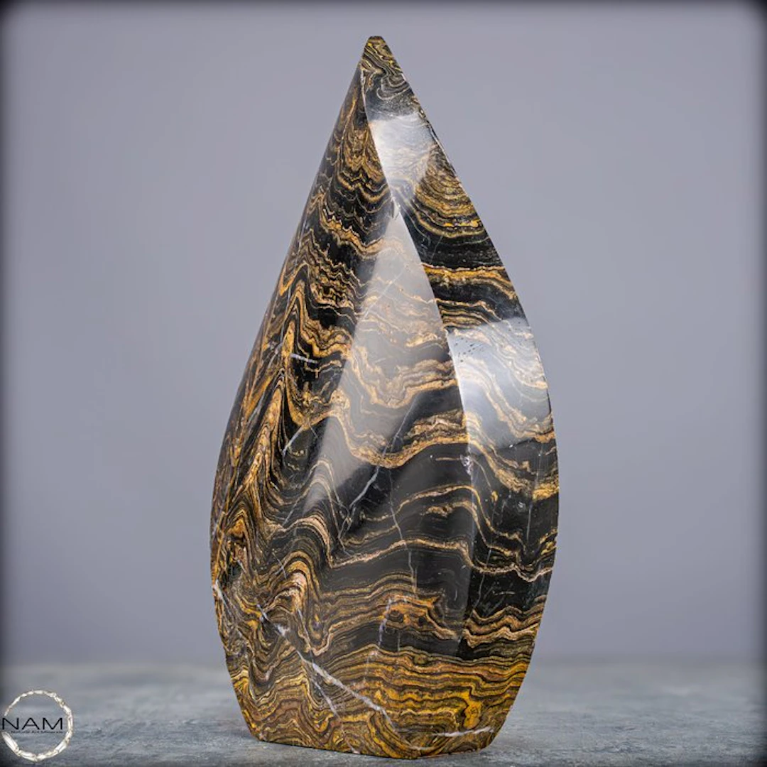 Natural flame made from petrified algae – A work of art...