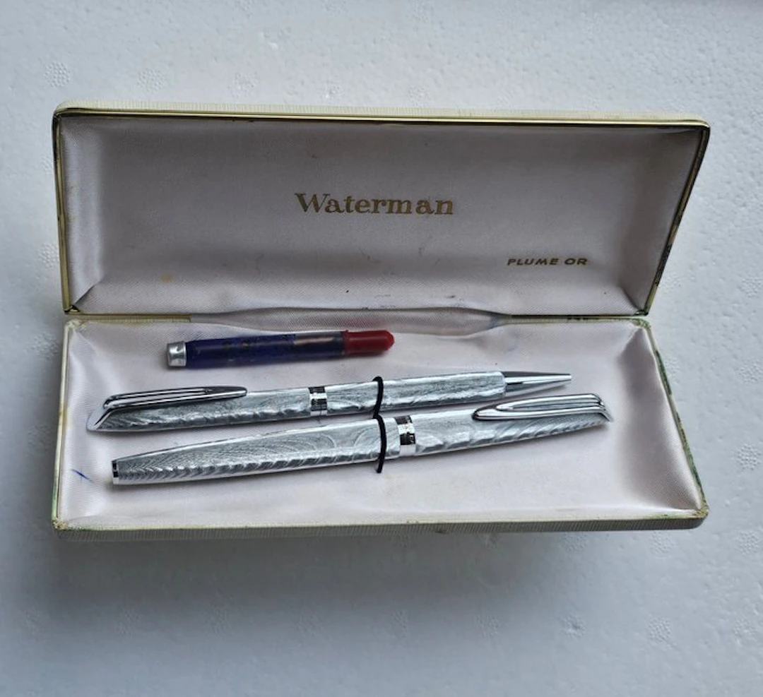 Waterman - PARURE MOIRÉ - PLUME OR 18 CARATS 750 - Pen set