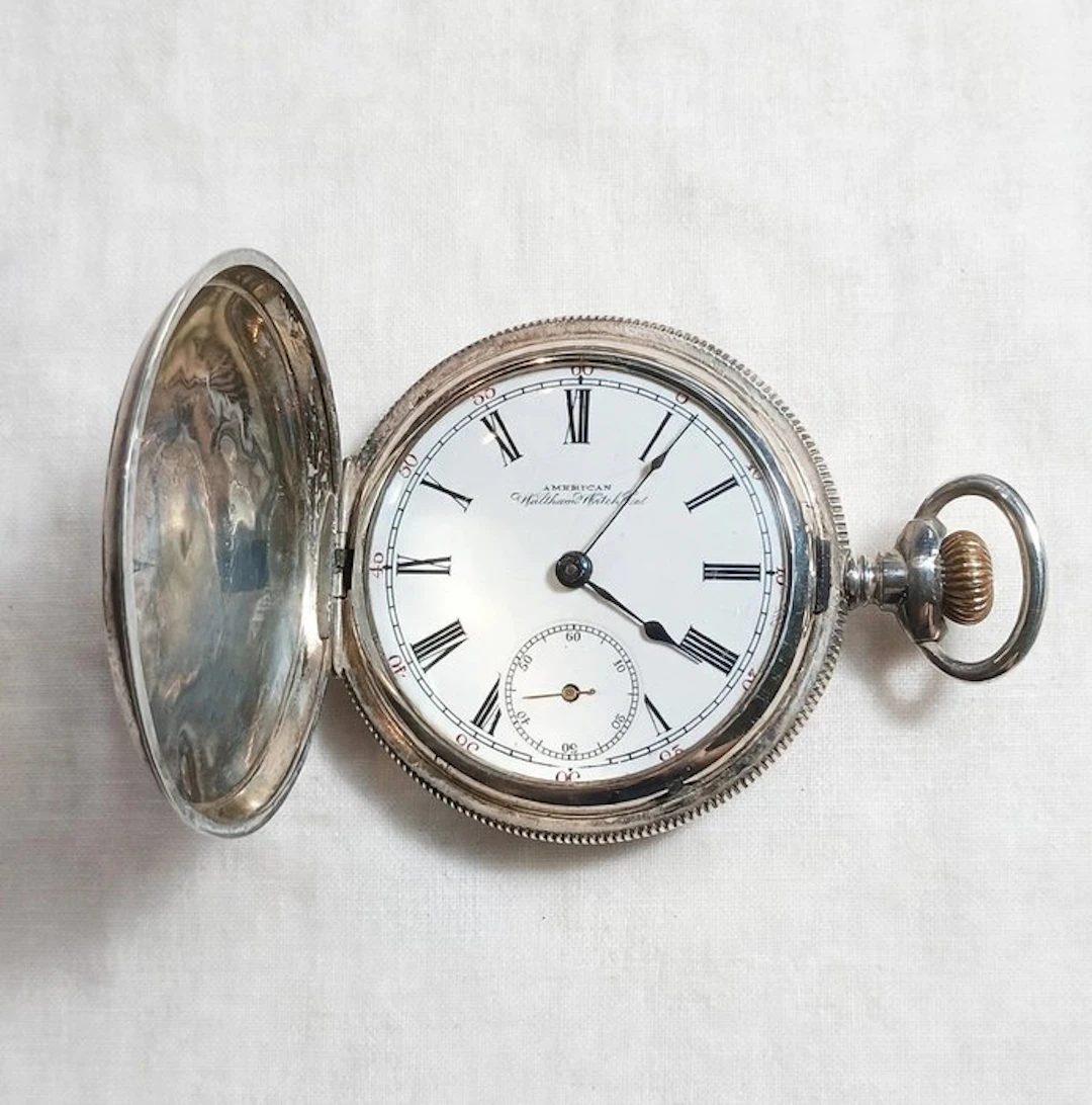 Waltham - Landscape & Floral Full Hunter Model 1883 - 1850-1900