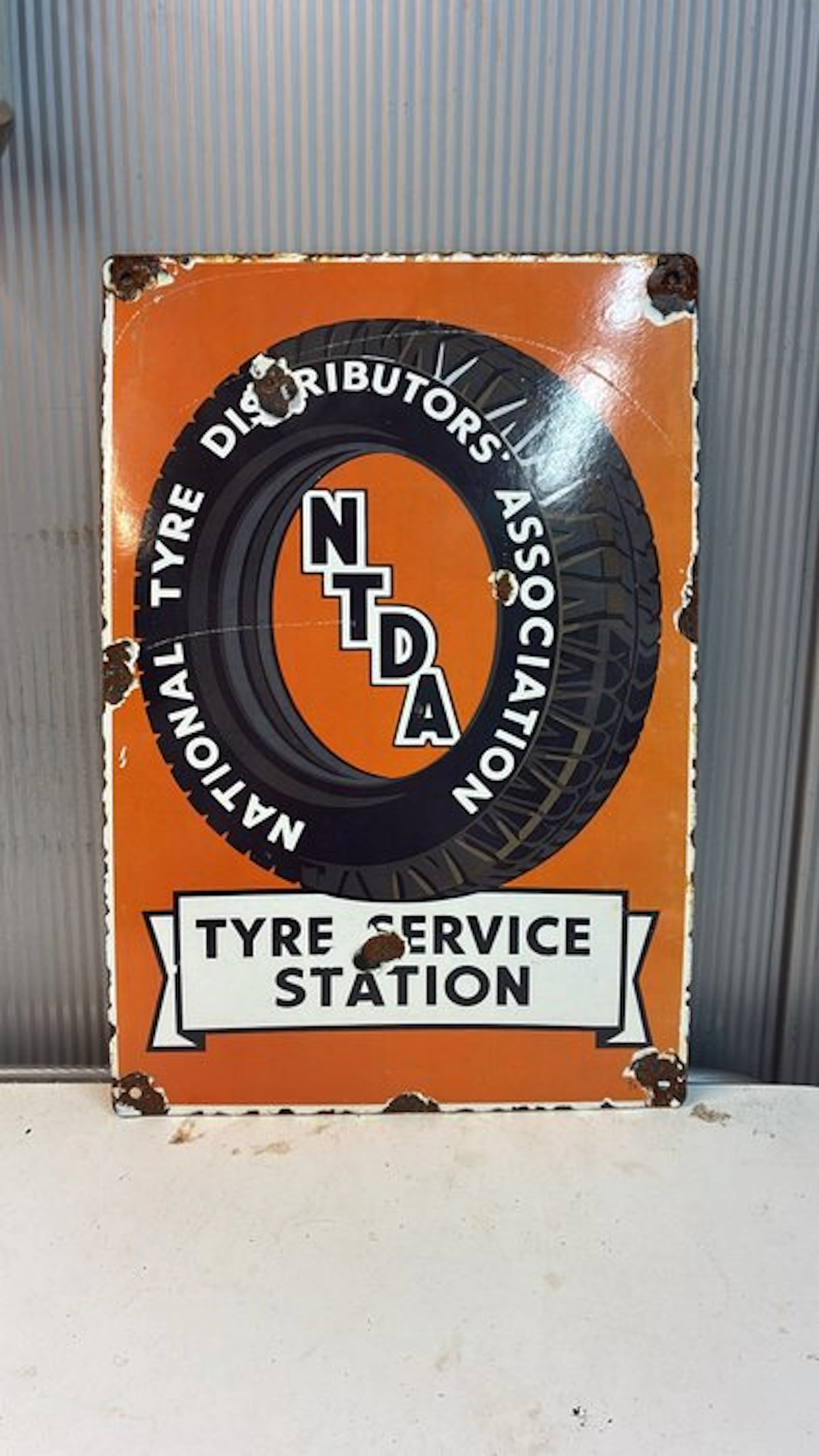 NTDA Tyre Service Station – Banden – Emaille Reclamebord - Enamel sign - Enamel