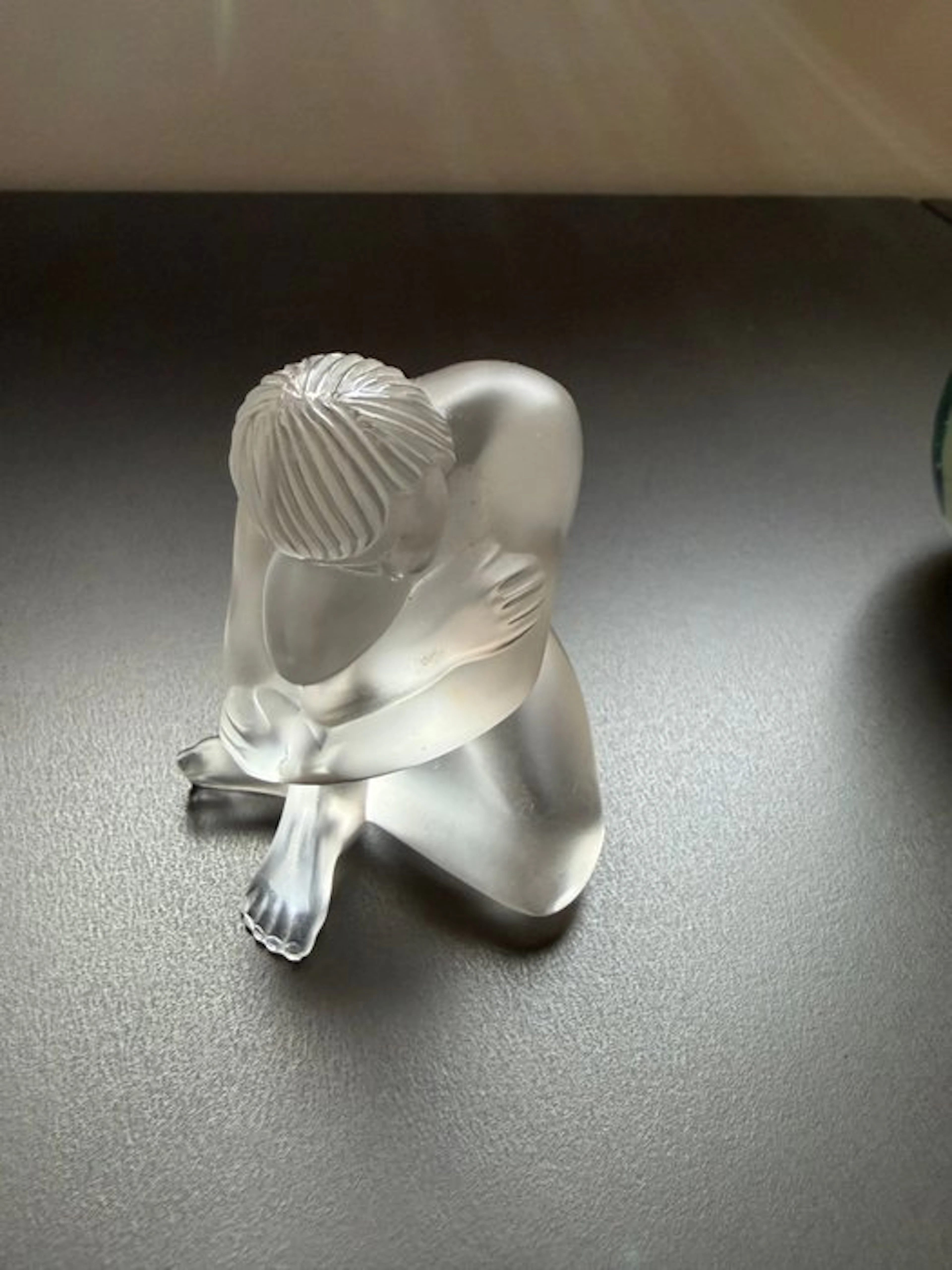 Lalique - René Lalique - Sculpture, Nu assis - 7 cm - Crystal