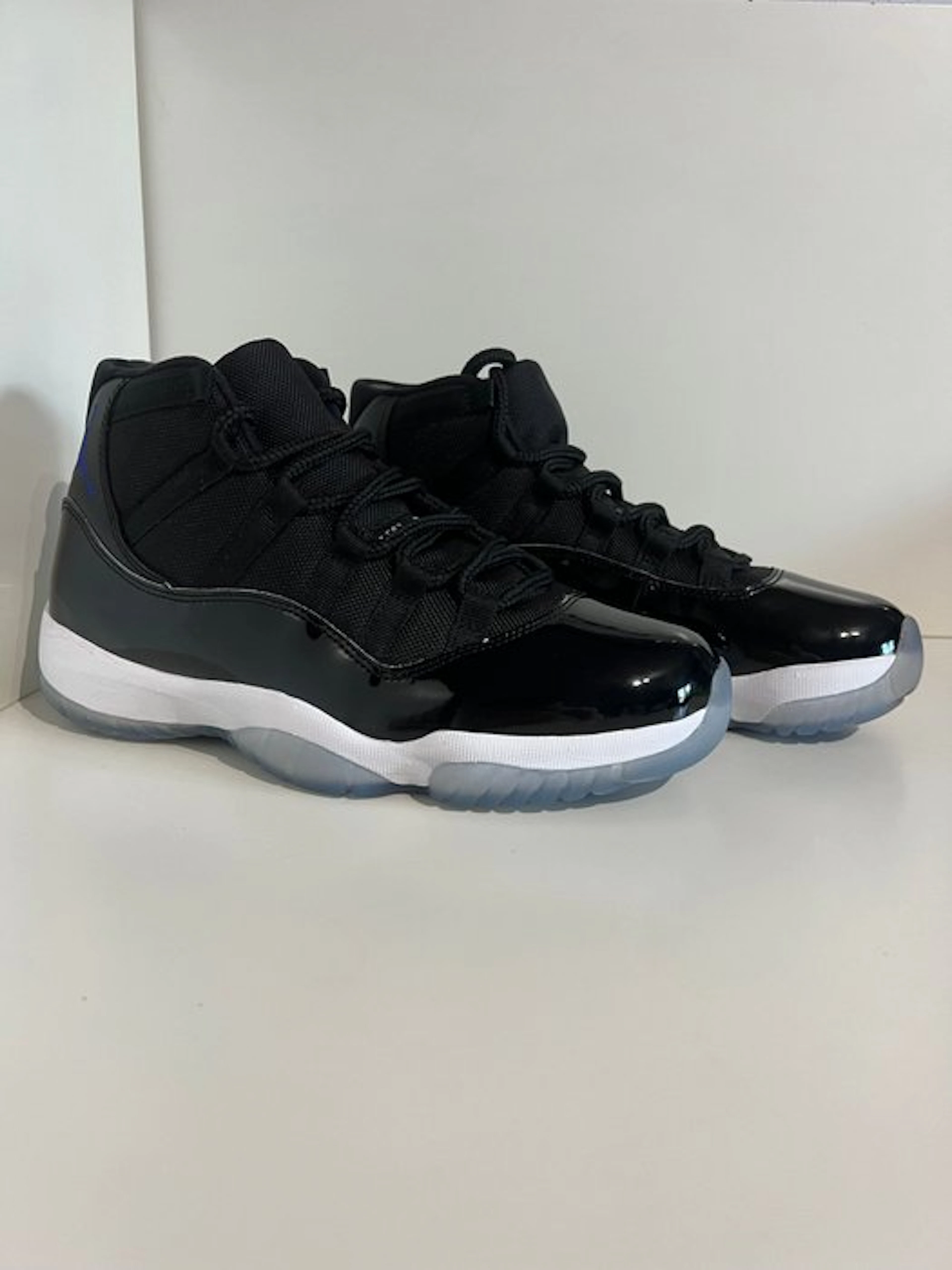 Nike - Air Jordan 11 - Sneakers - Size: EU 42.5 - New with tags